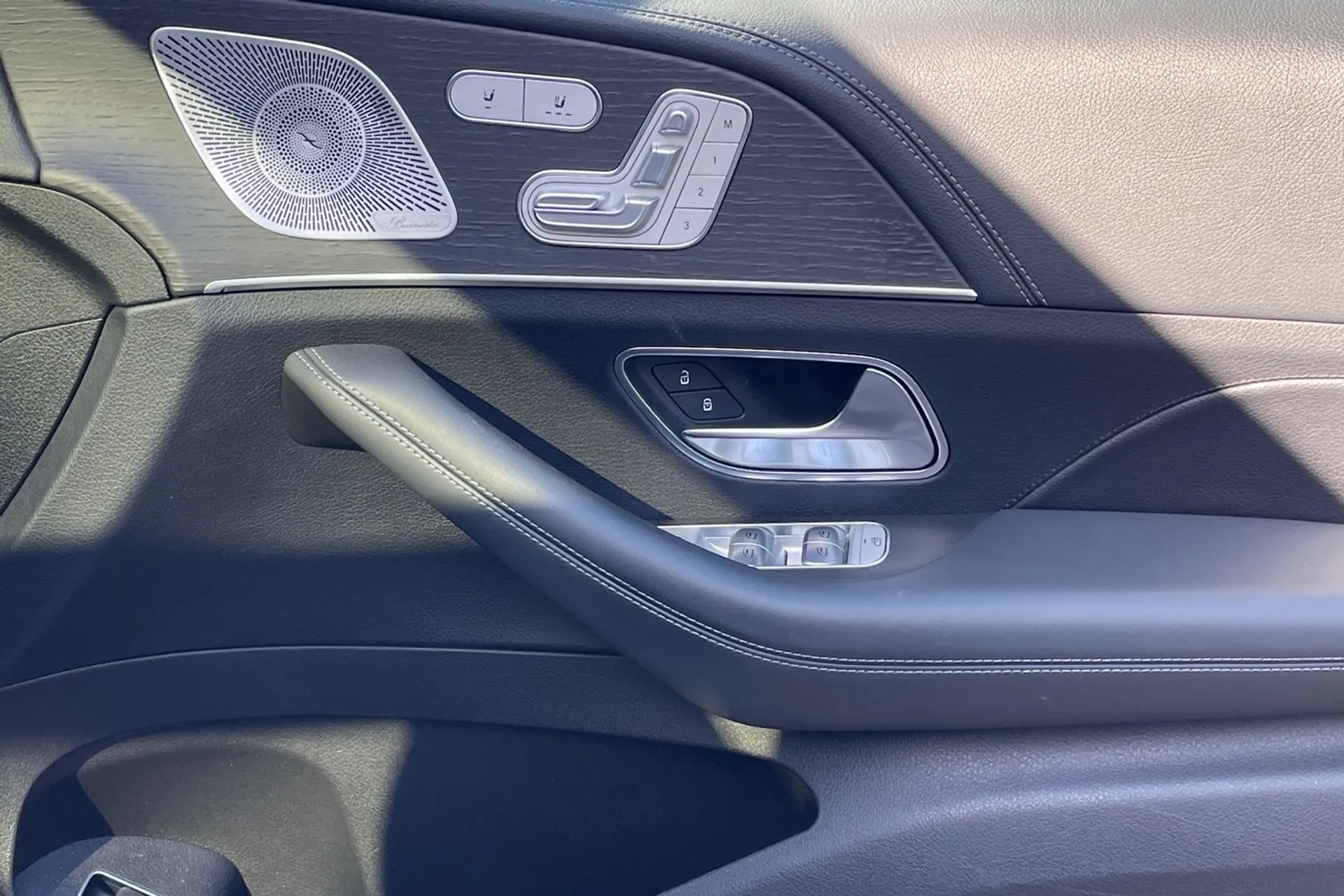 MERCEDES-BENZ GLE thumbnail image number 41