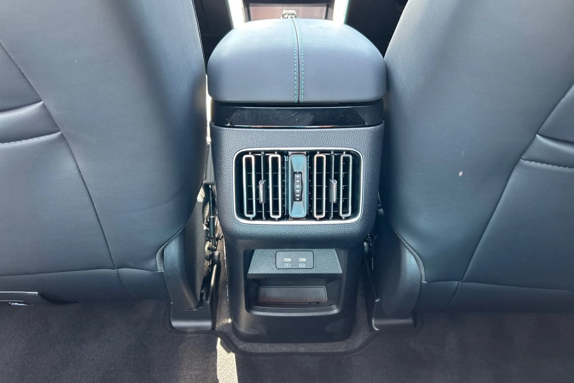 BYD SEAL U thumbnail image number 25