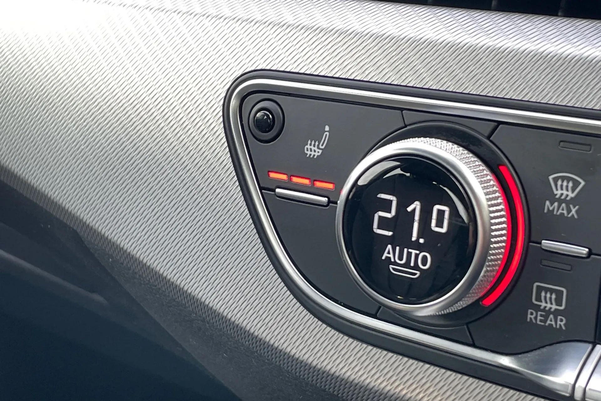 Audi A5 thumbnail image number 36