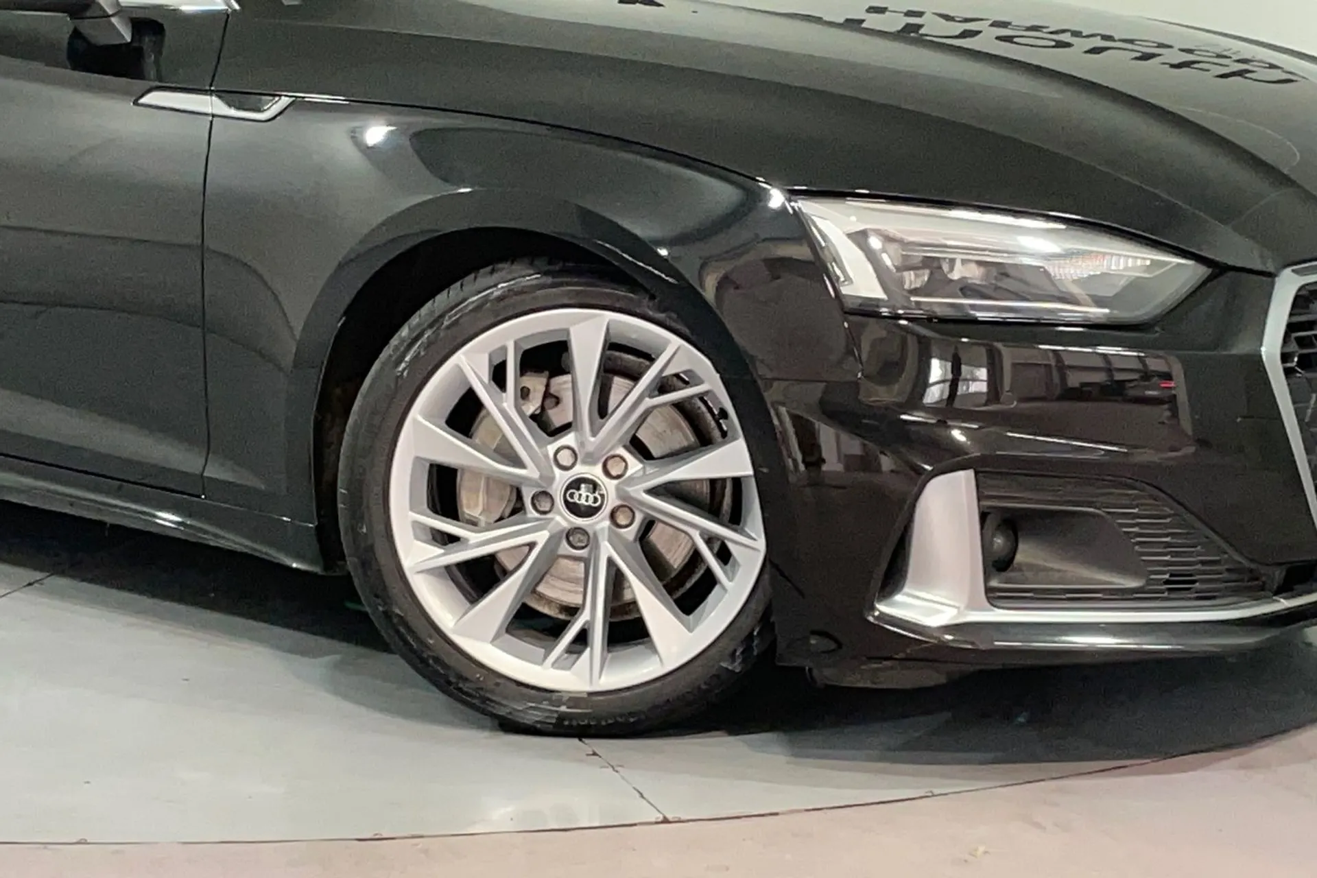 Audi A5 thumbnail image number 10