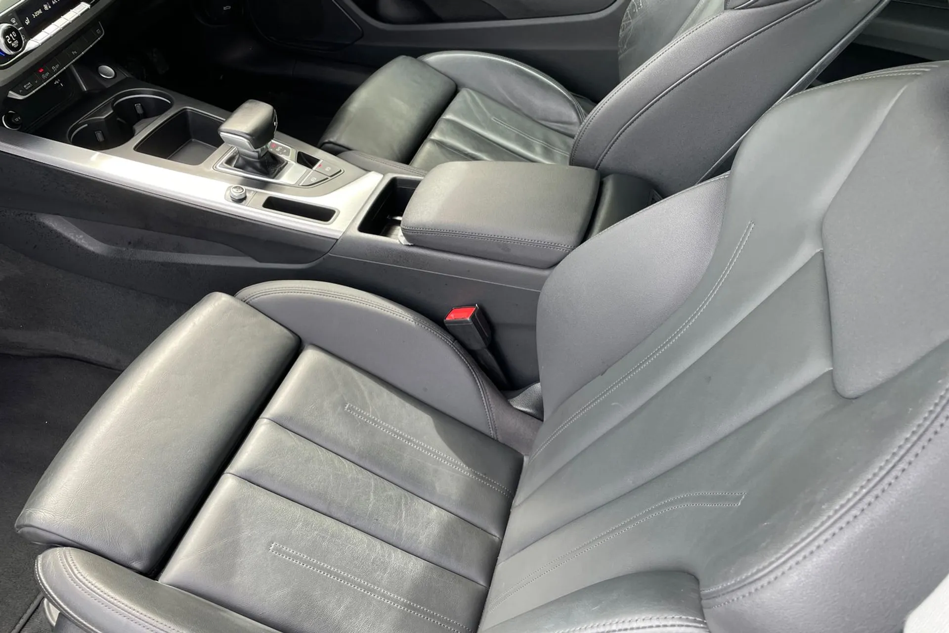 Audi A5 thumbnail image number 40