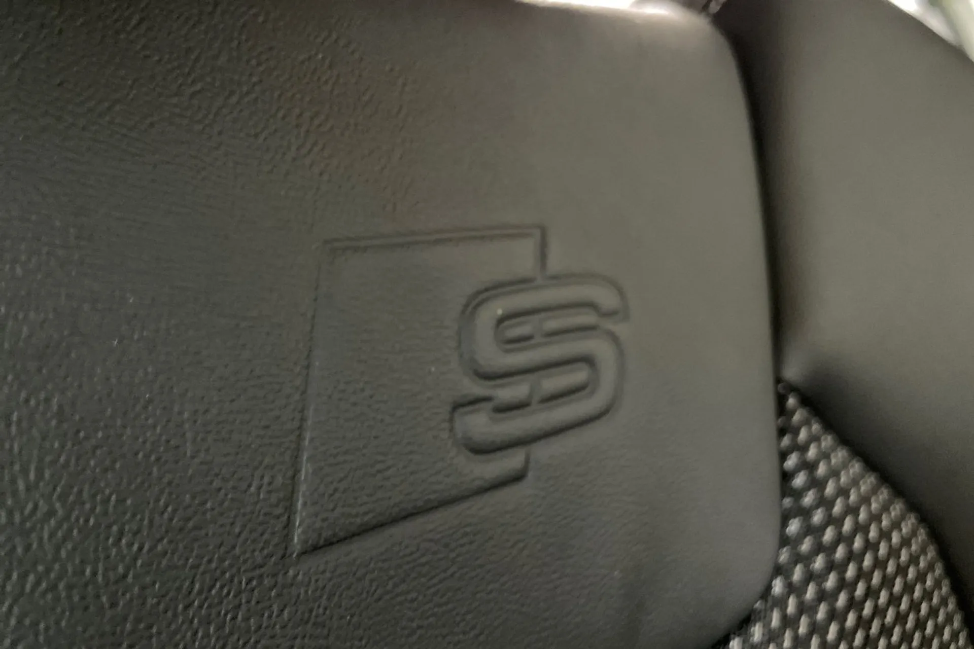 Audi A1 thumbnail image number 24