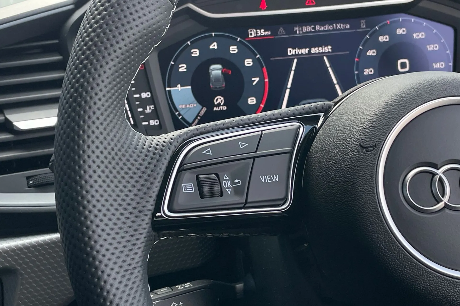 Audi A1 thumbnail image number 37
