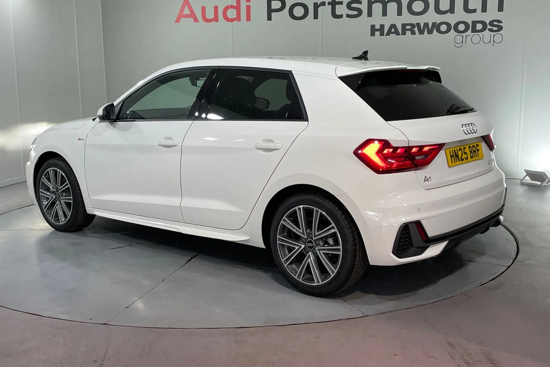 Audi A1 thumbnail image number 7