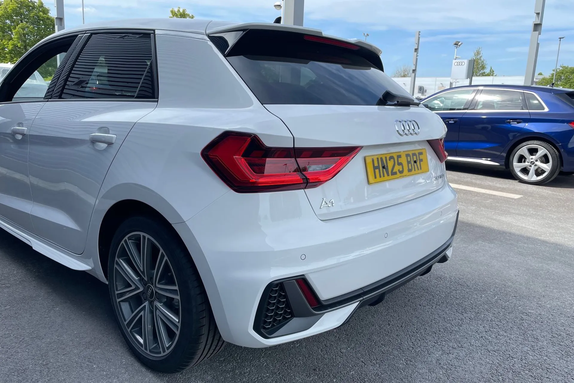 Audi A1 thumbnail image number 16