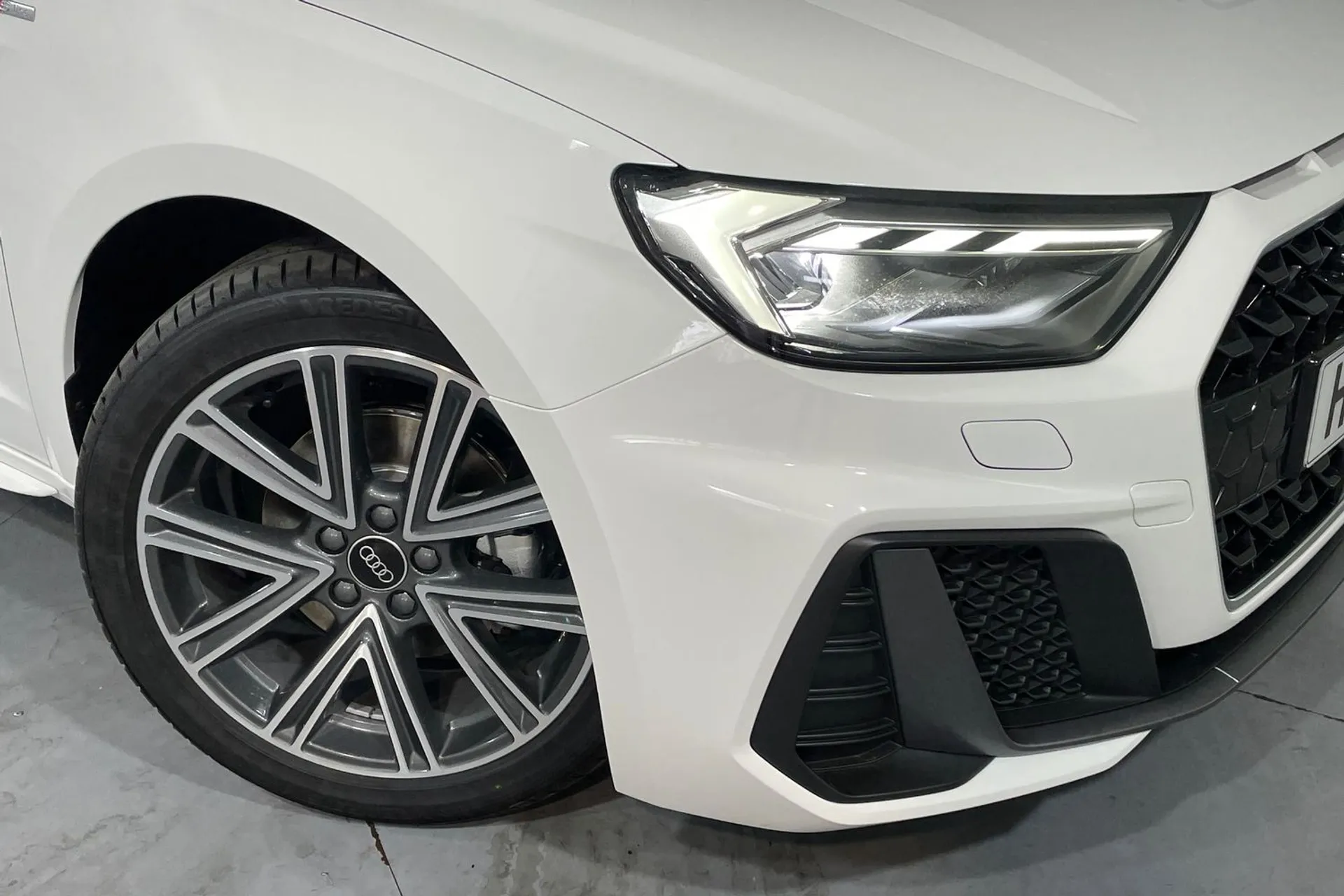 Audi A1 thumbnail image number 11
