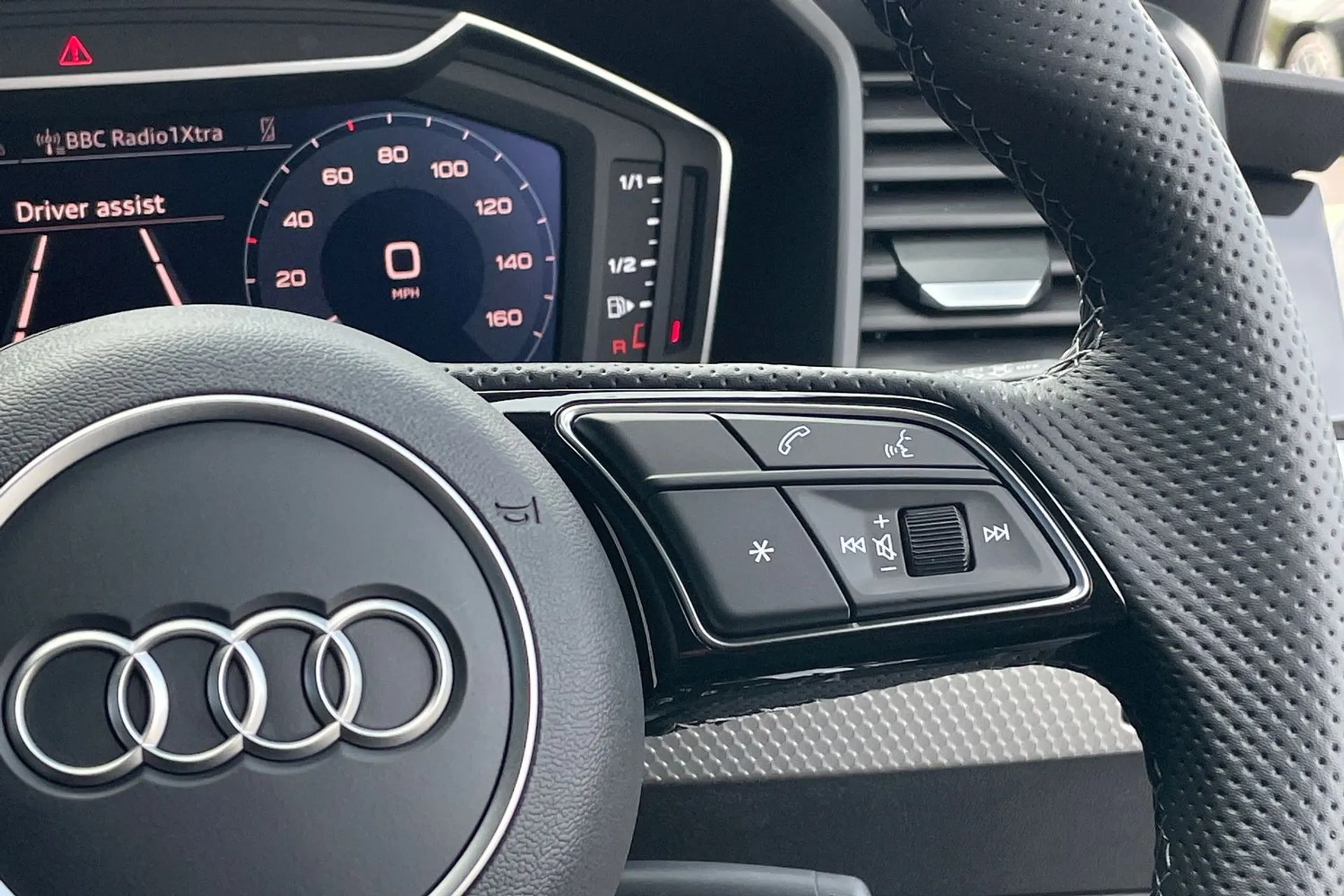 Audi A1 thumbnail image number 38