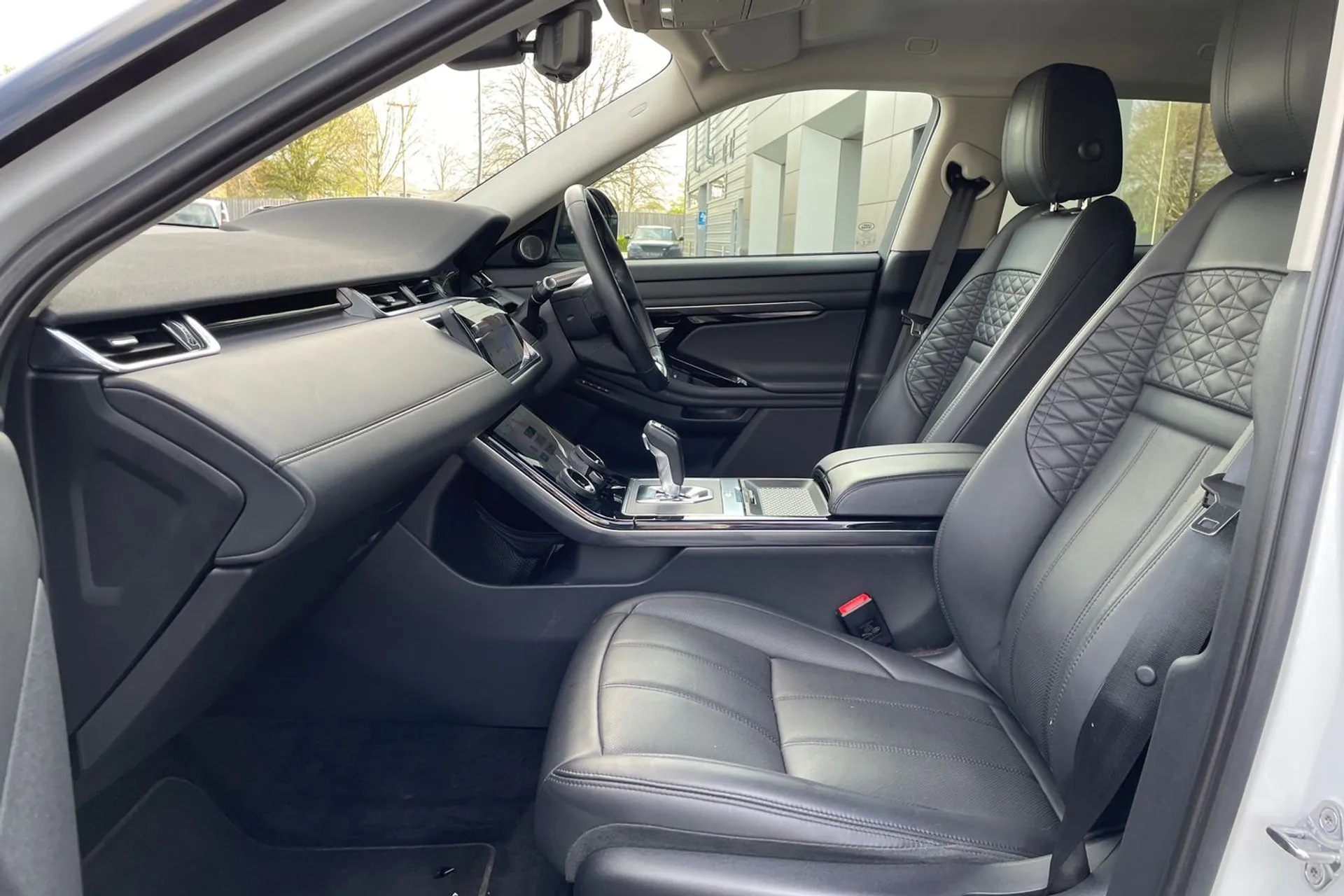 LAND ROVER RANGE ROVER EVOQUE thumbnail image number 10