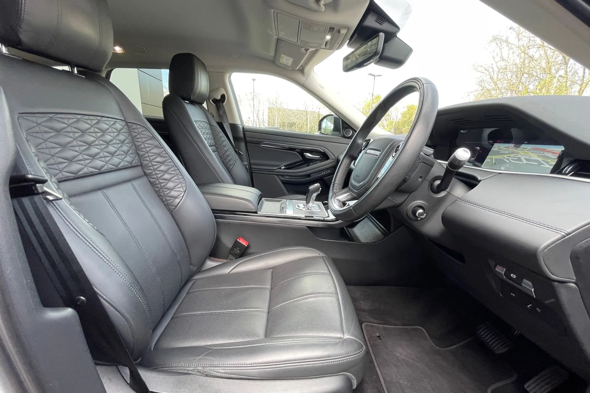 LAND ROVER RANGE ROVER EVOQUE thumbnail image number 9