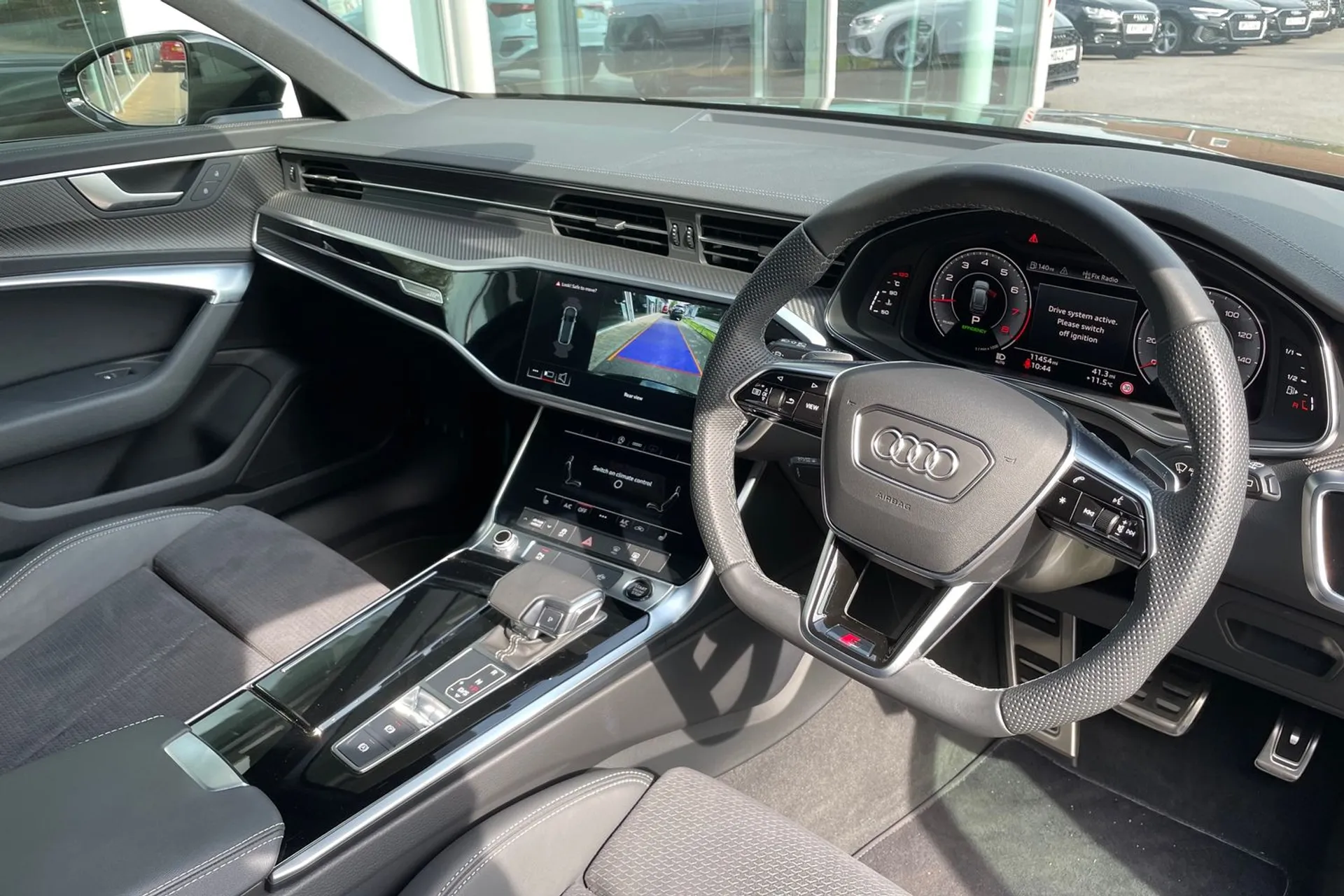 Audi A6 thumbnail image number 25