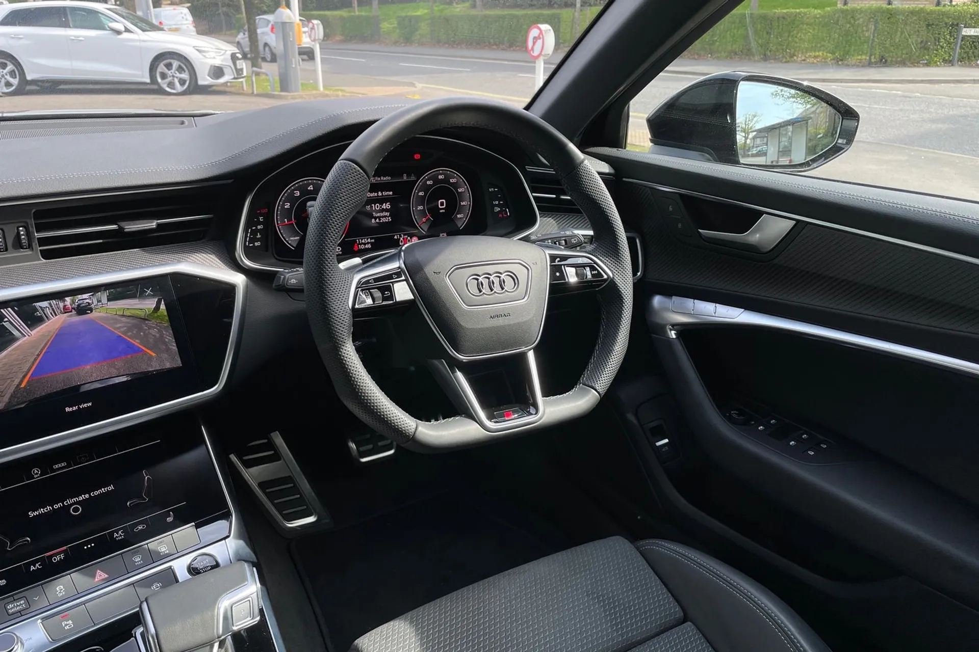 Audi A6 thumbnail image number 32