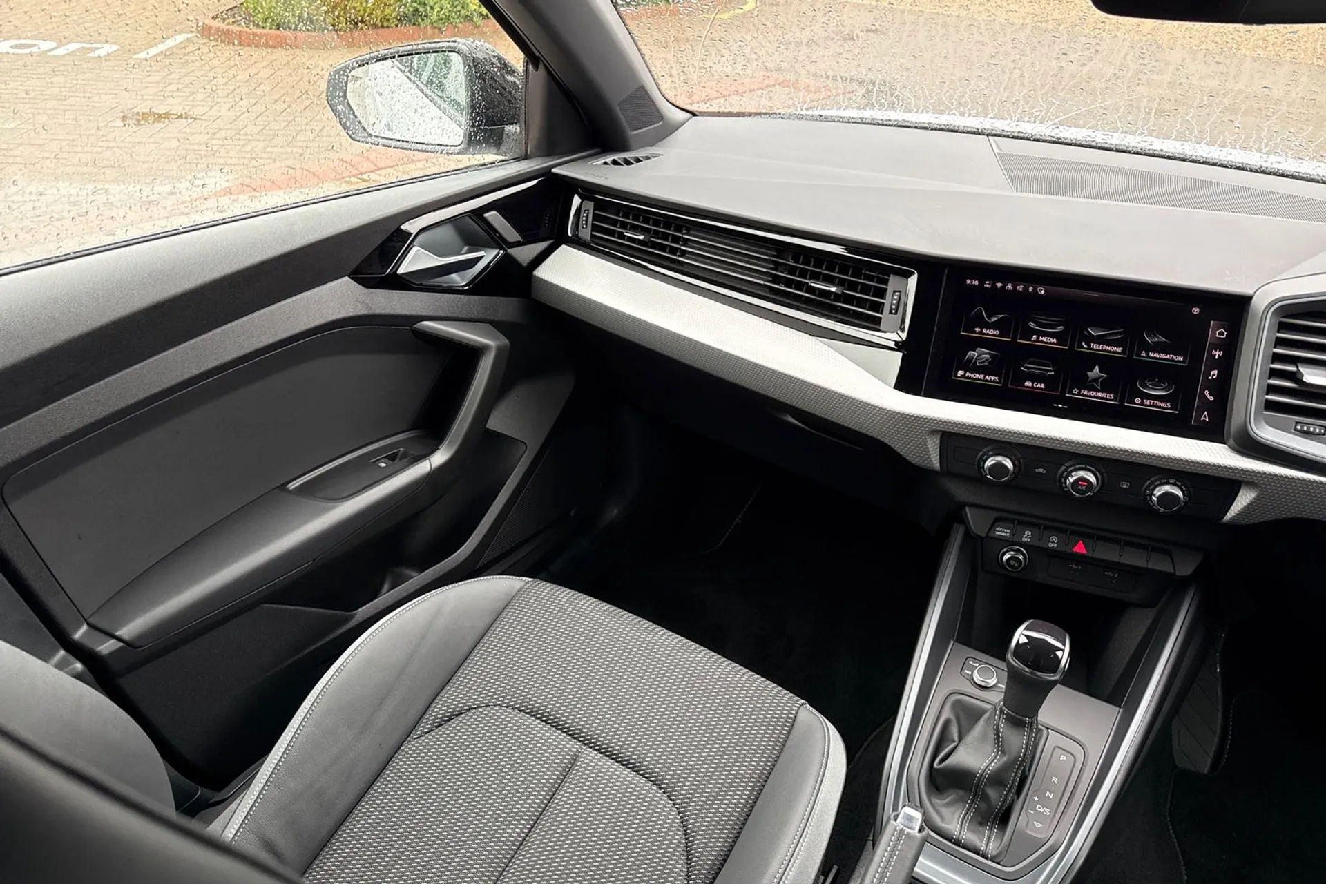 Audi A1 thumbnail image number 31