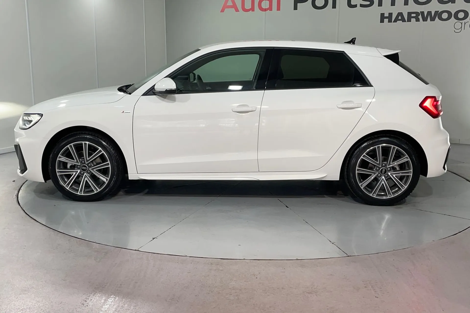 Audi A1 thumbnail image number 8