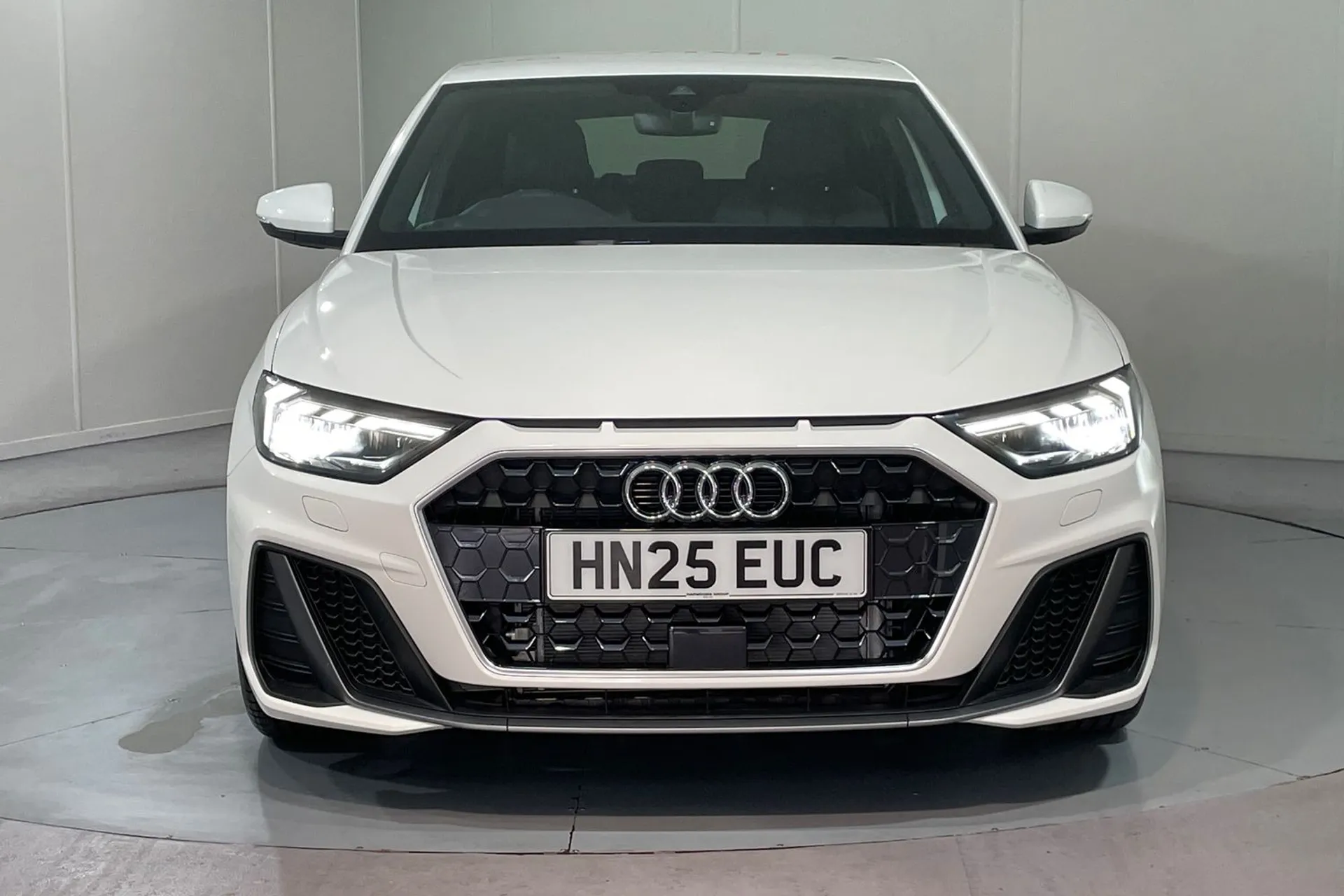 Audi A1 thumbnail image number 10