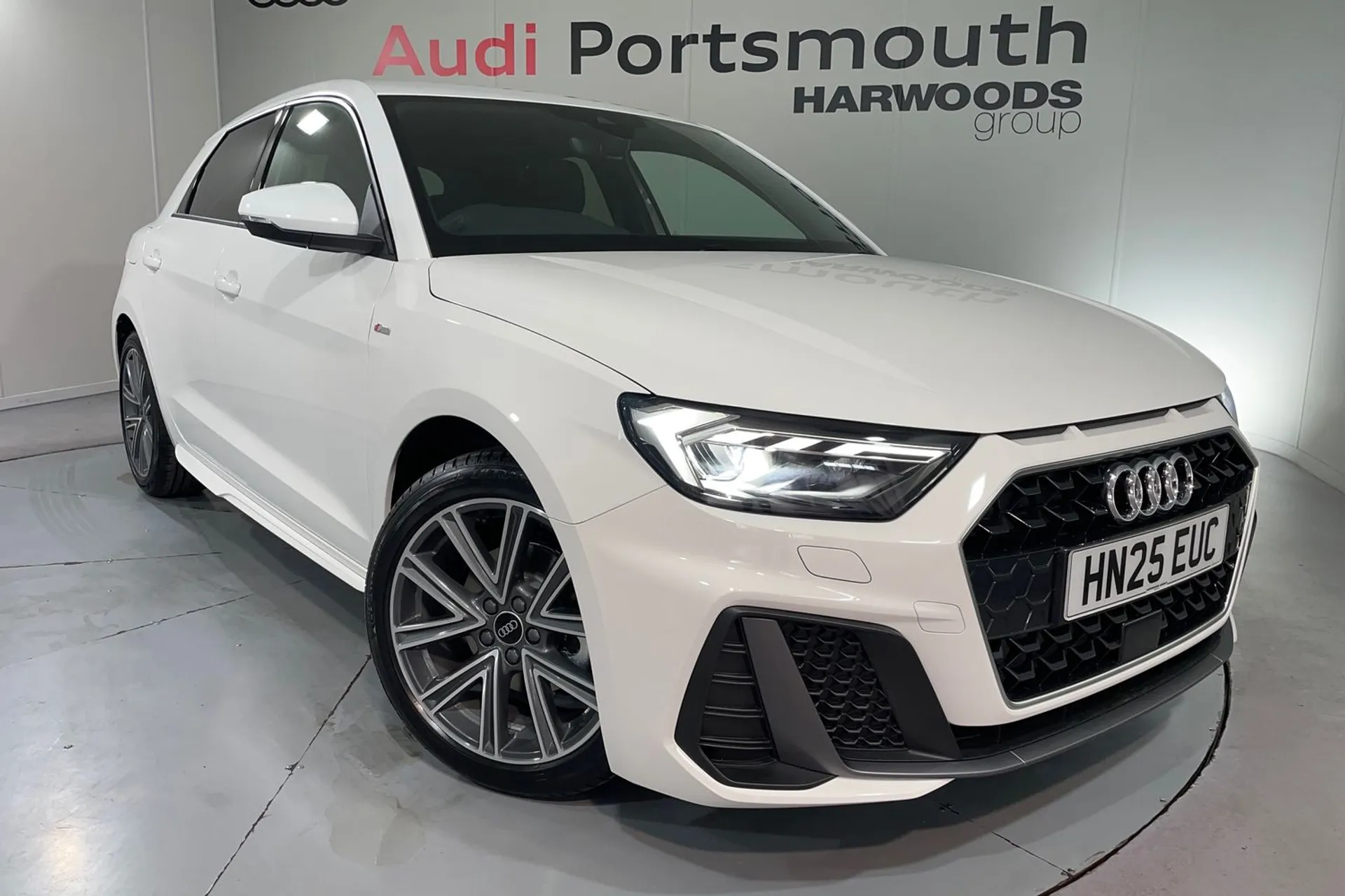 Audi A1 thumbnail image number 11