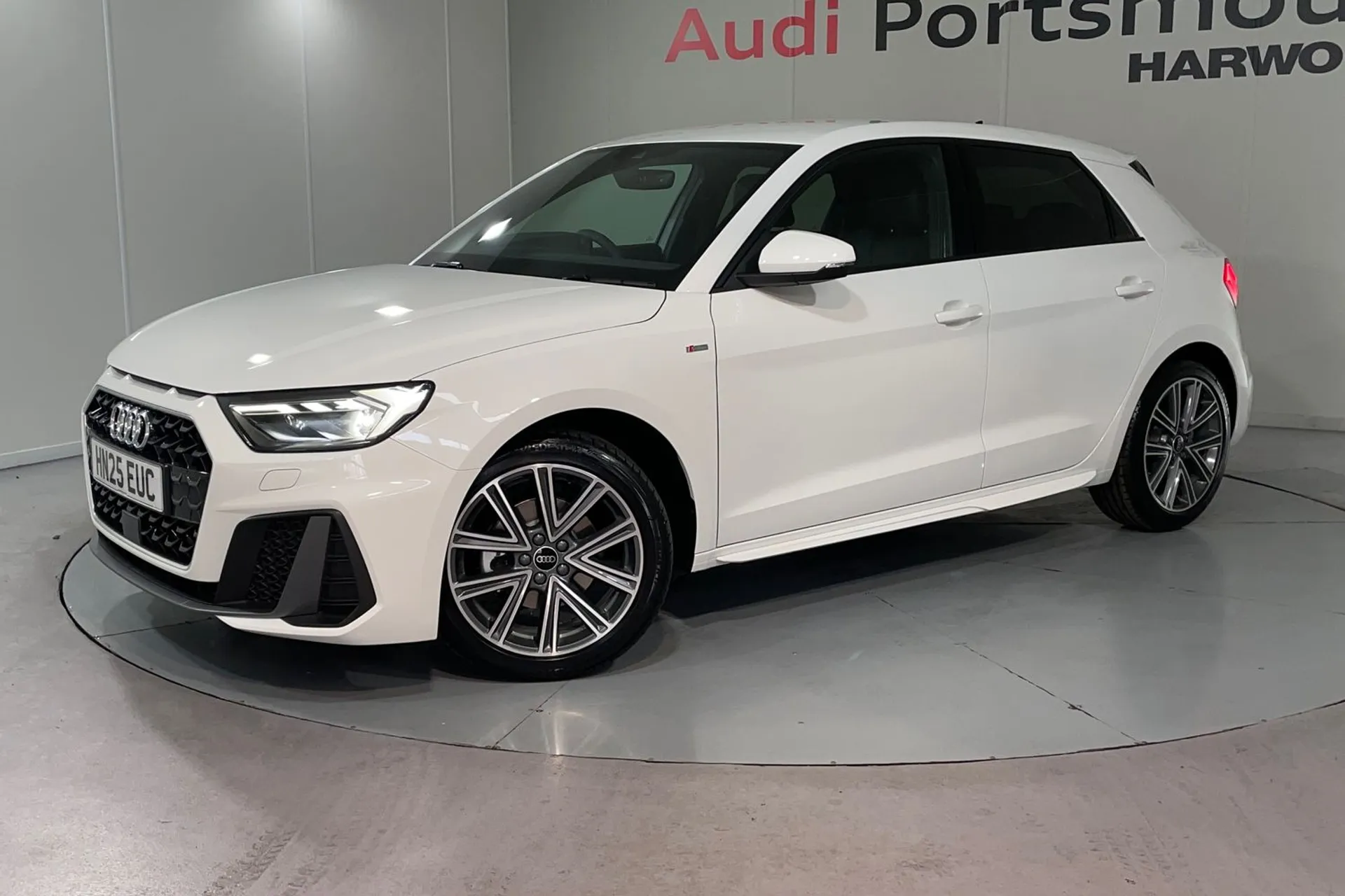 Audi A1 thumbnail image number 9