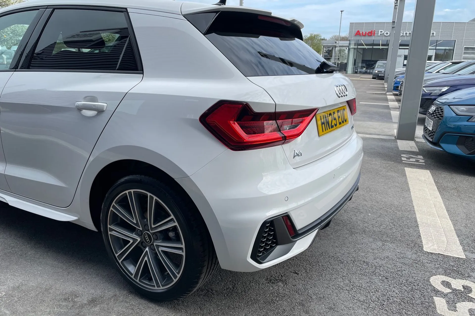 Audi A1 thumbnail image number 14