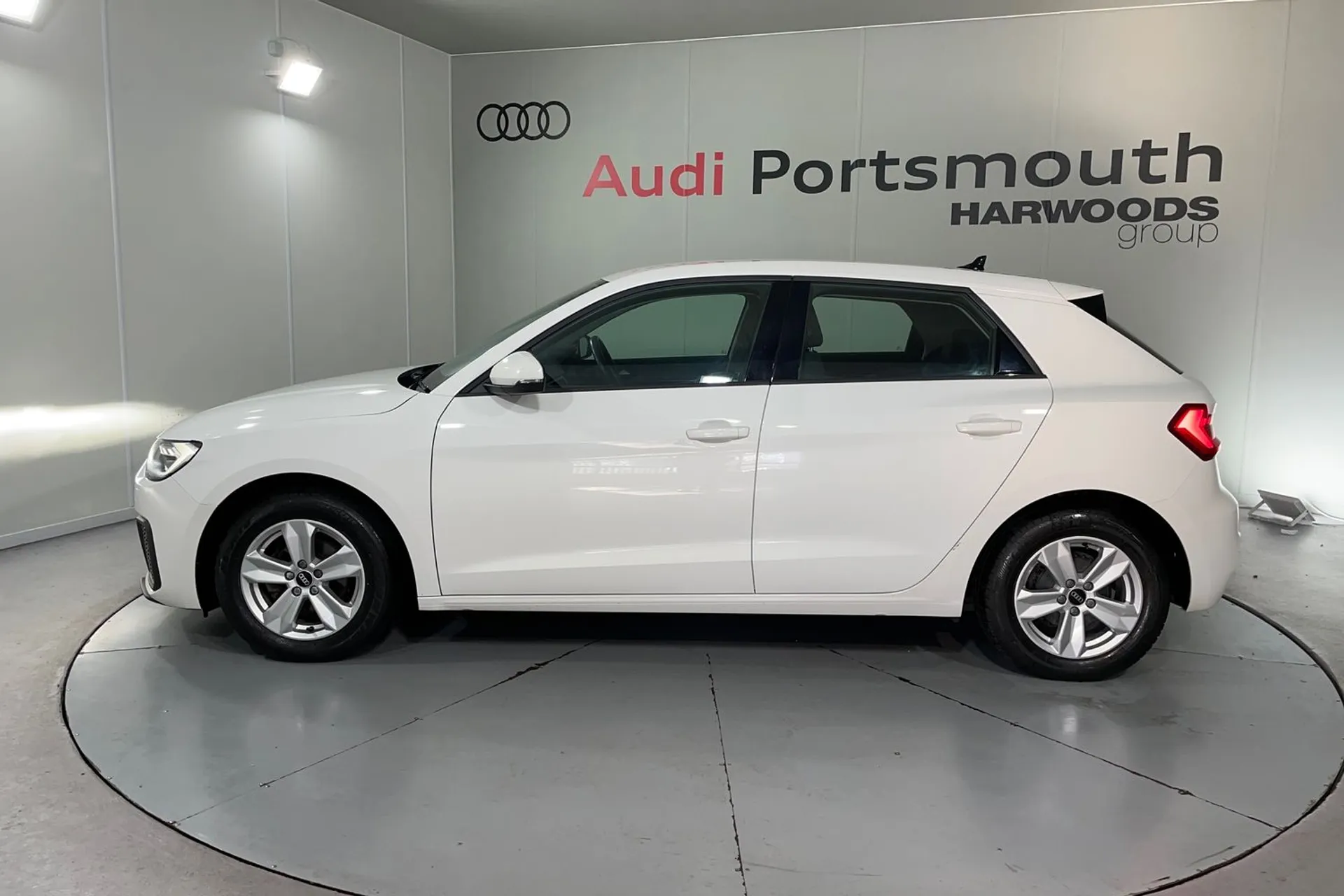 Audi A1 thumbnail image number 11