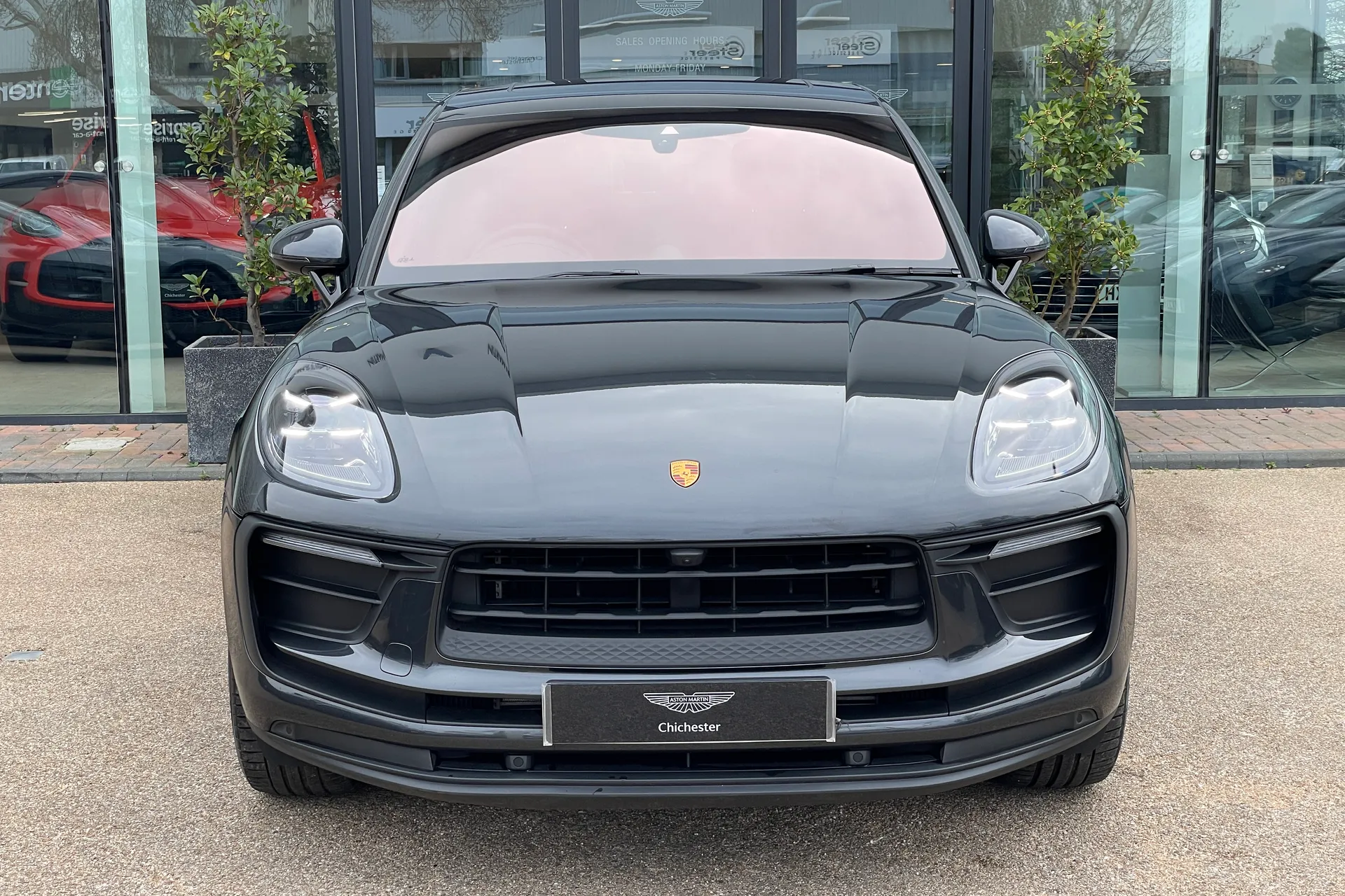 Porsche MACAN thumbnail image number 50