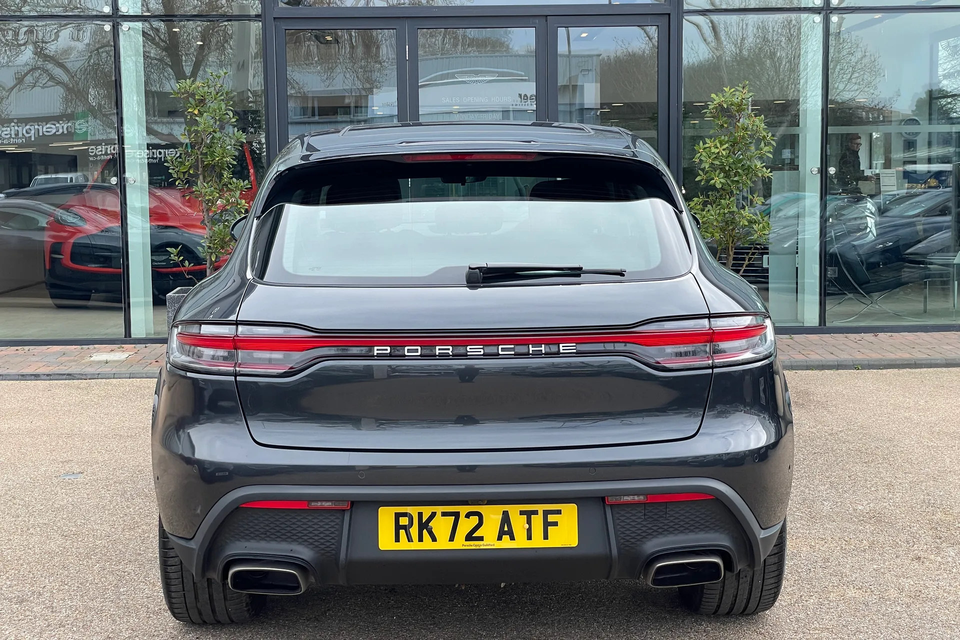 Porsche MACAN thumbnail image number 15