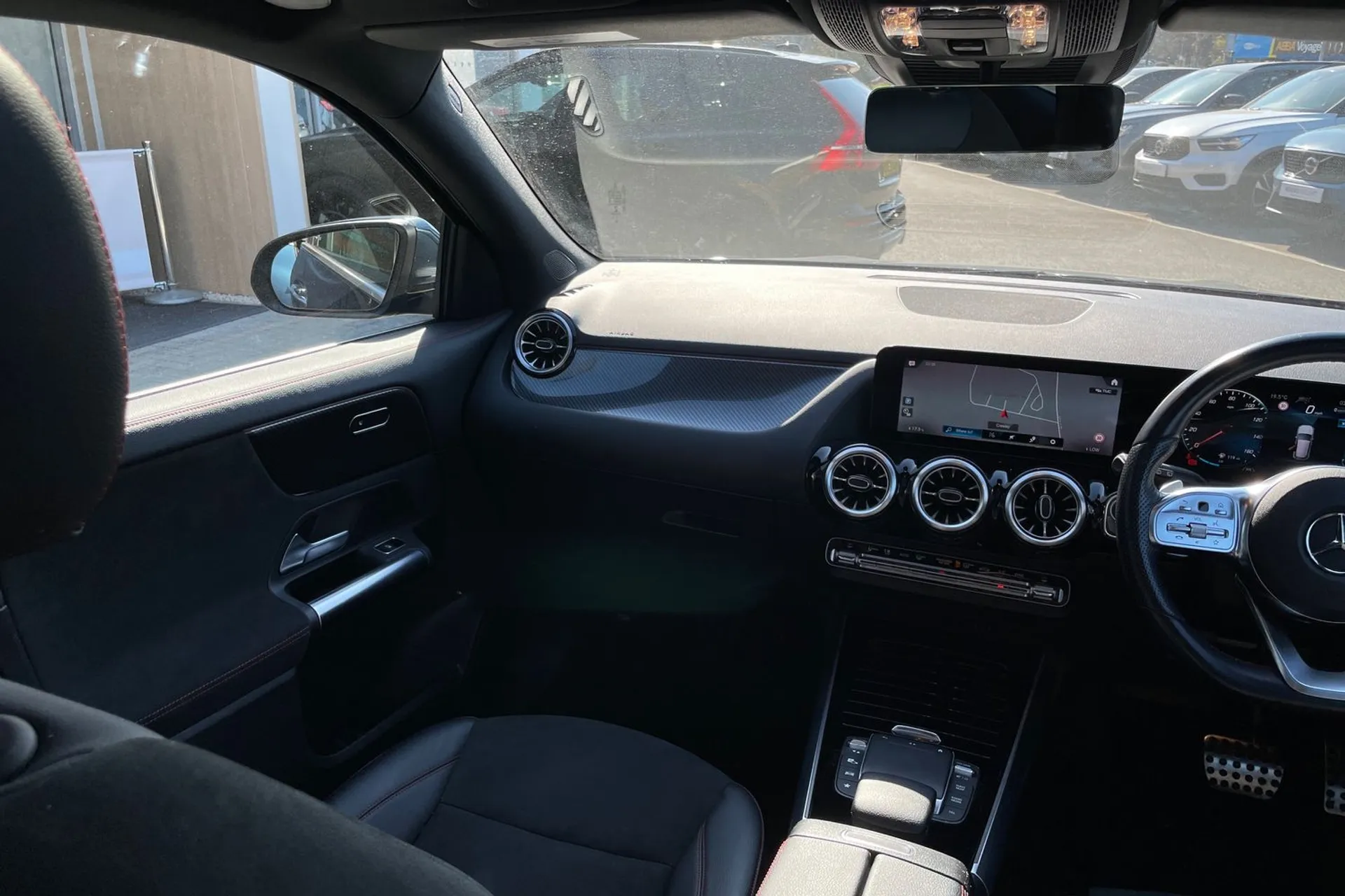 MERCEDES-BENZ GLA thumbnail image number 31