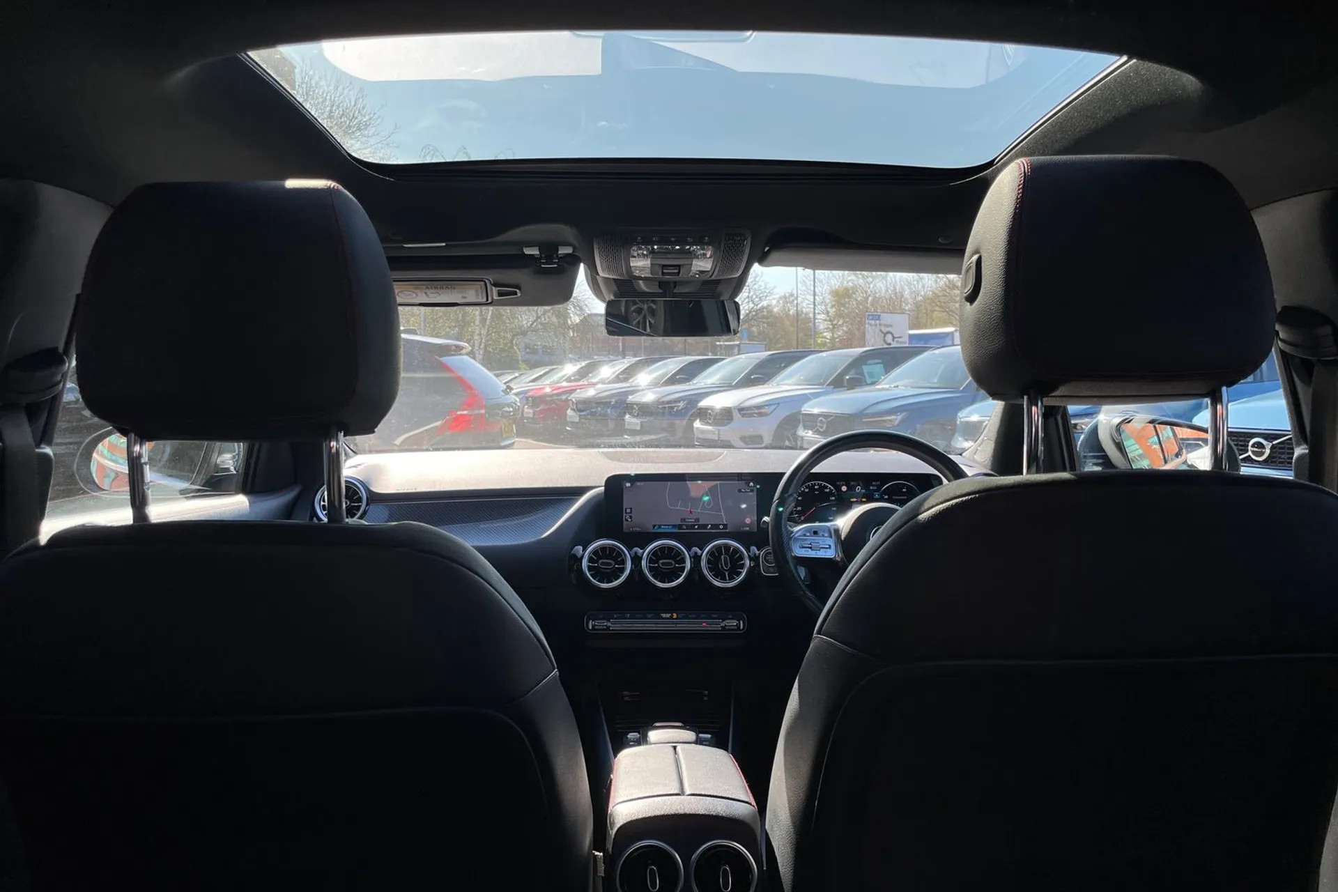 MERCEDES-BENZ GLA thumbnail image number 20