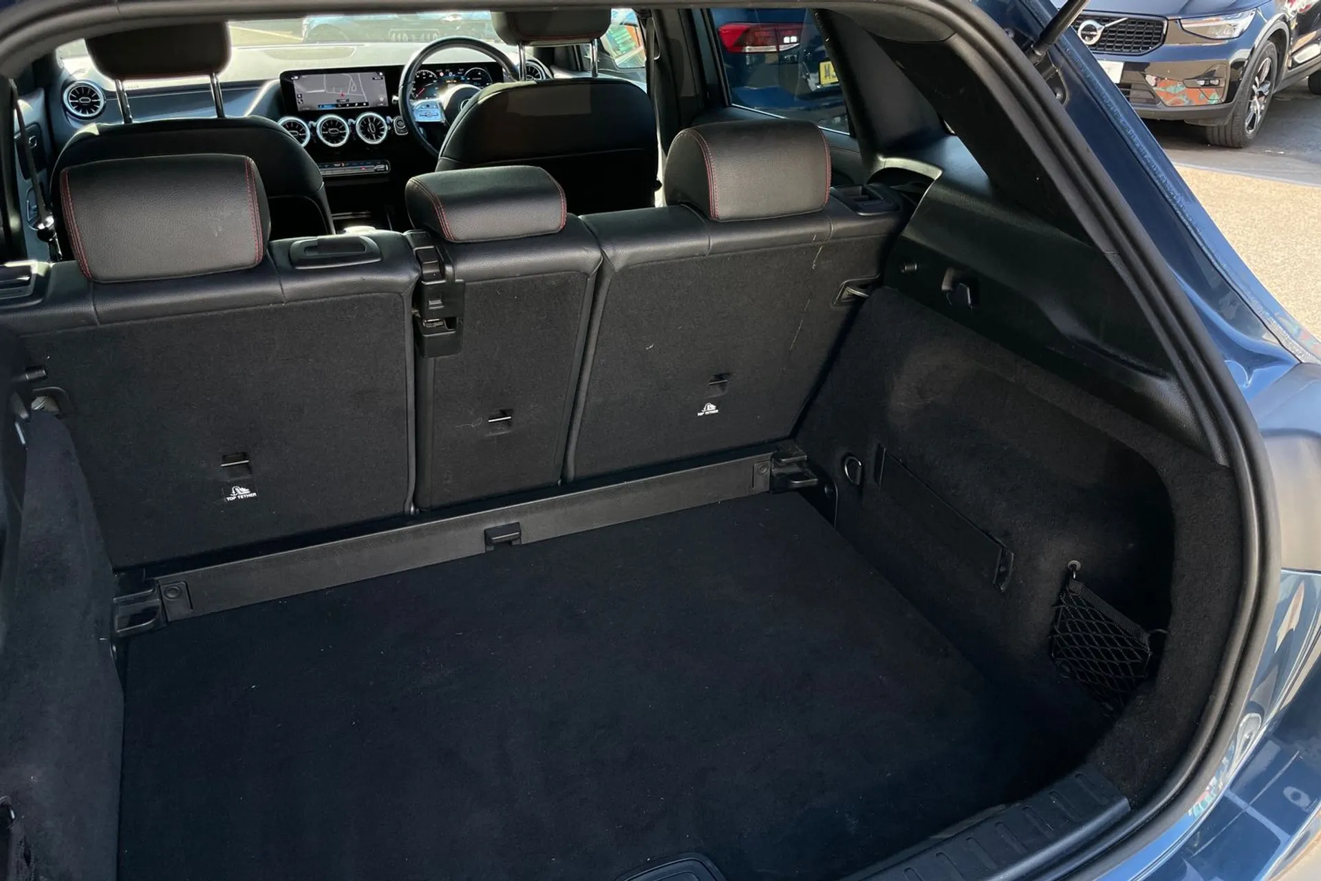 MERCEDES-BENZ GLA thumbnail image number 19