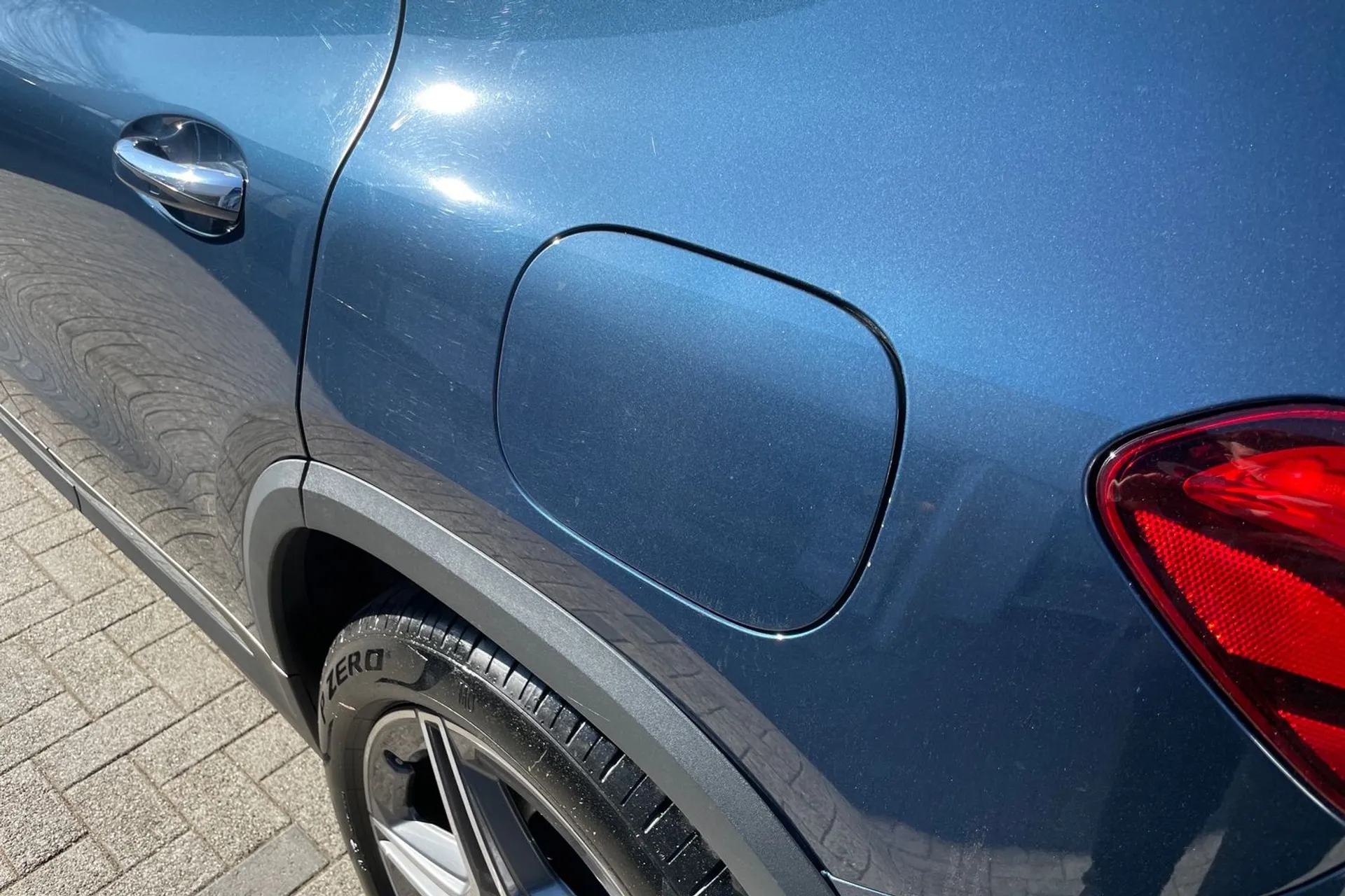 MERCEDES-BENZ GLA thumbnail image number 18