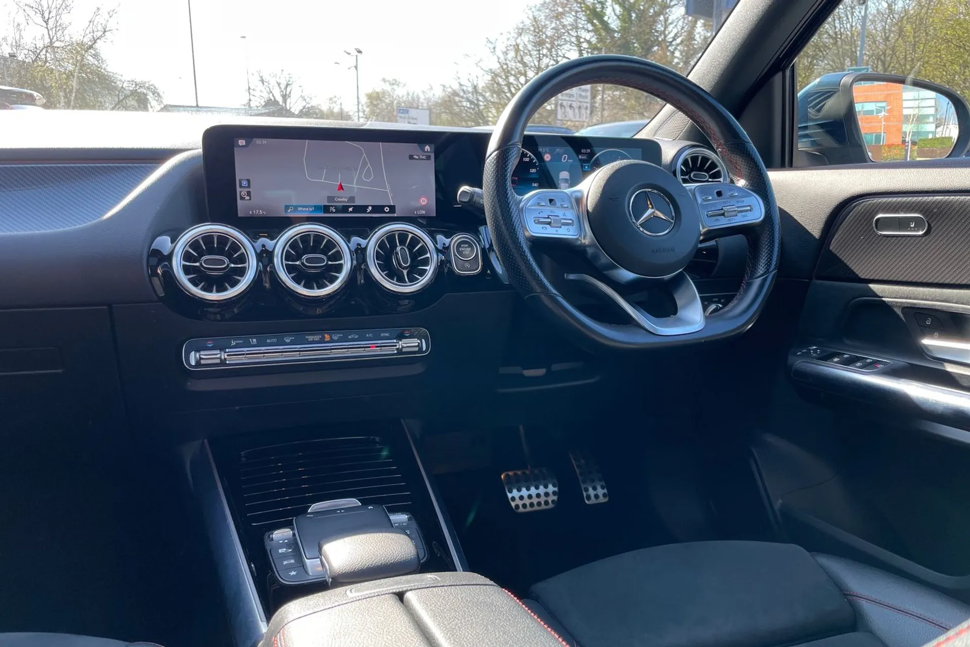 MERCEDES-BENZ GLA thumbnail image number 34