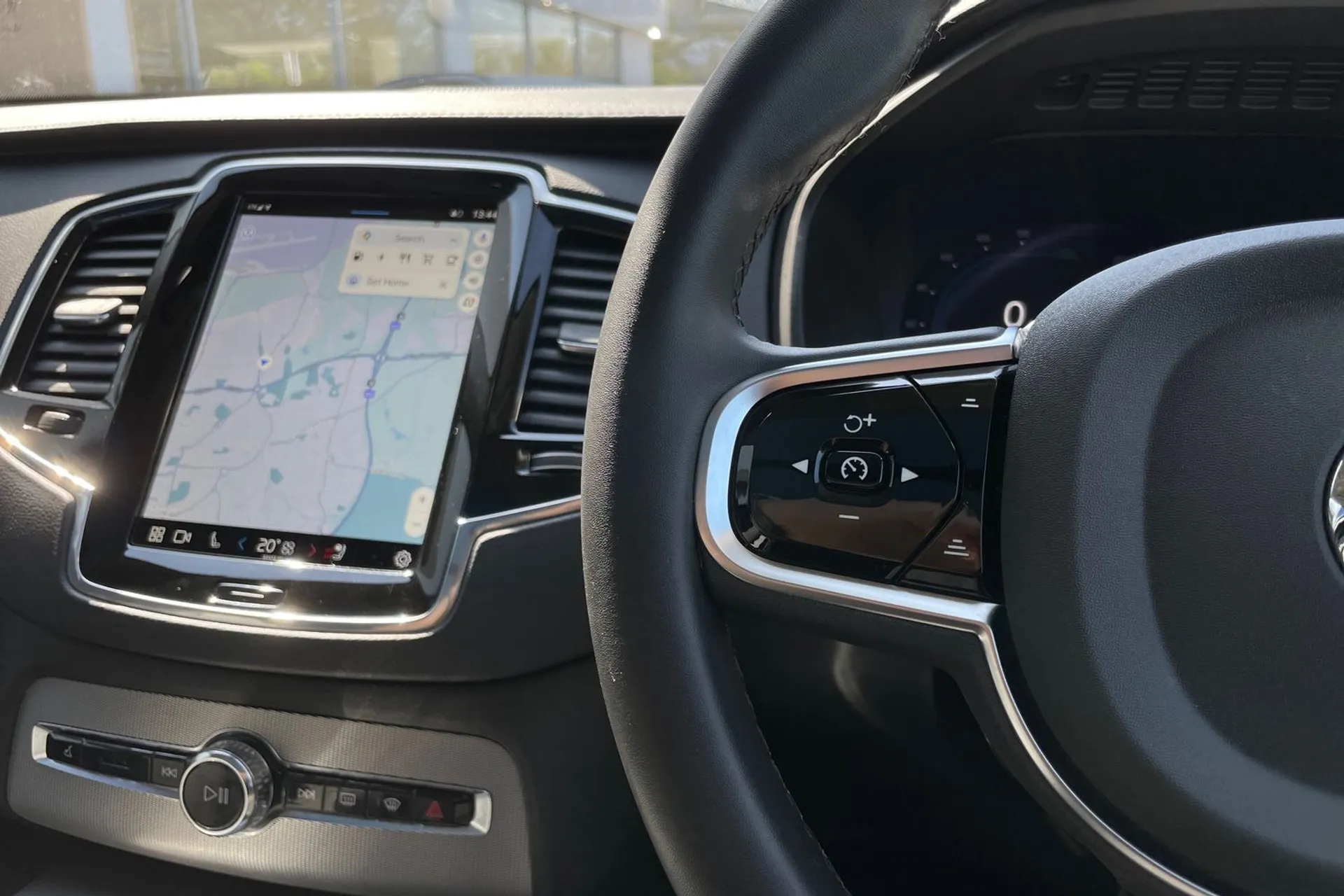 Volvo XC90 thumbnail image number 37