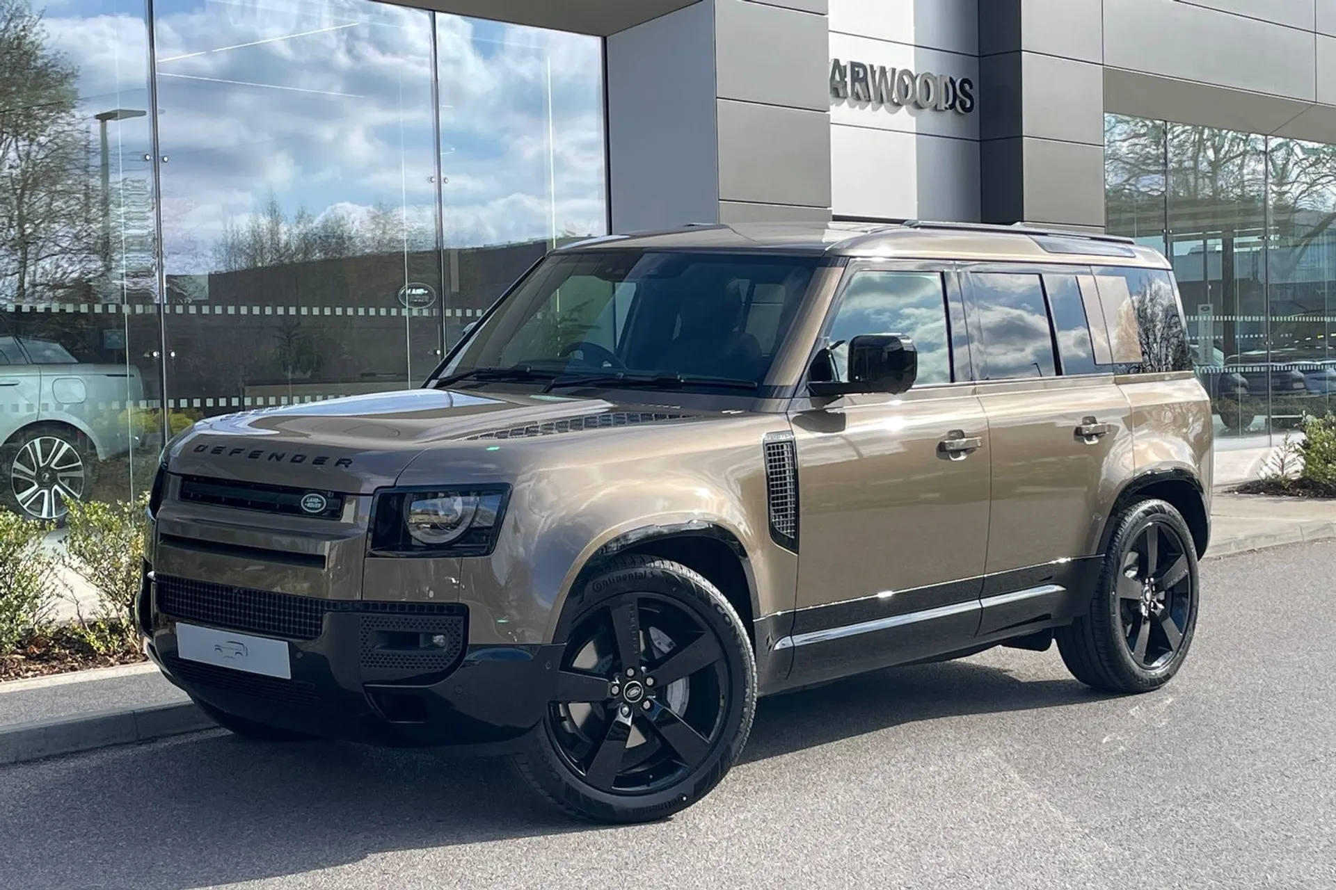 LAND ROVER Defender 110 thumbnail image number 15