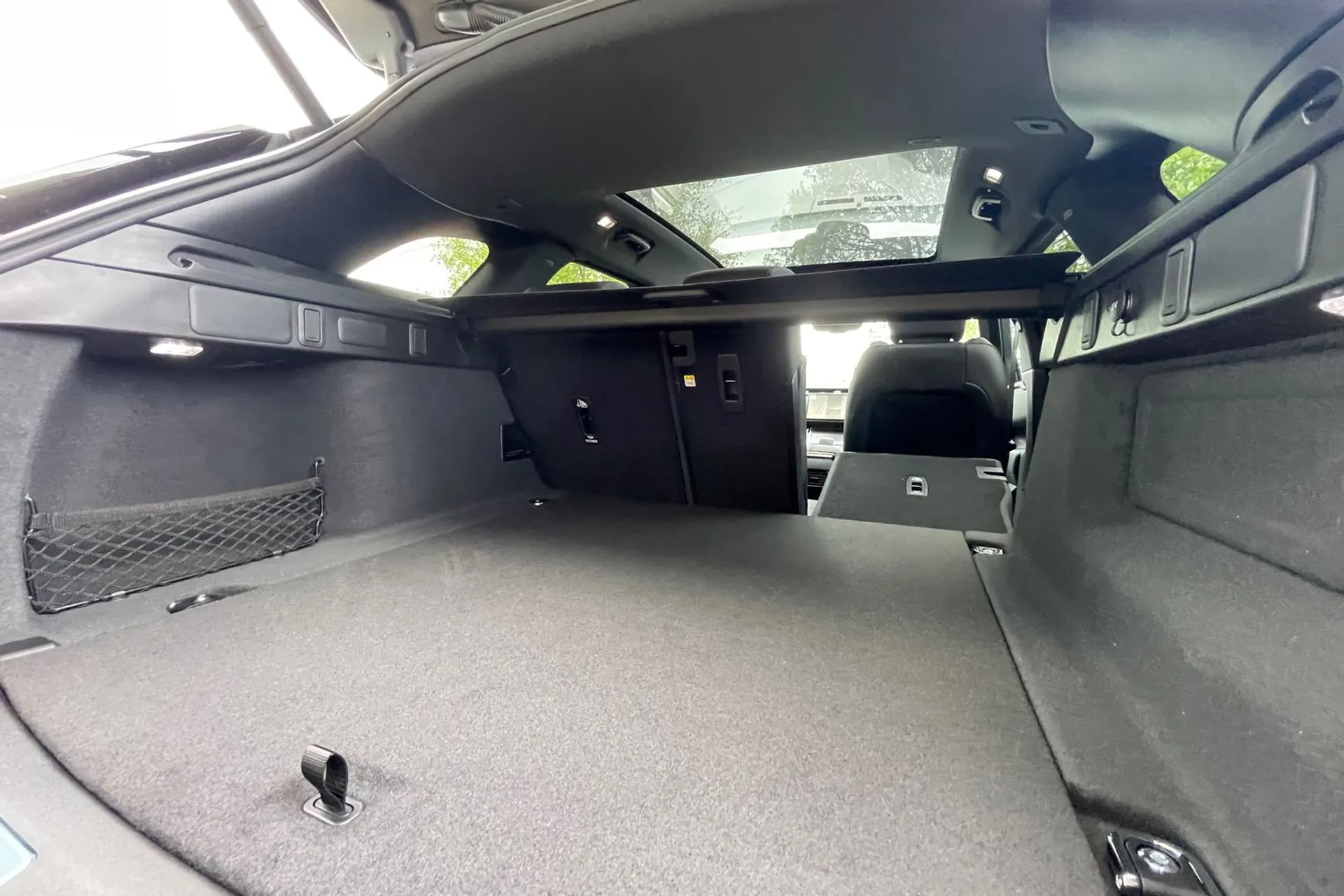 LAND ROVER RANGE ROVER VELAR thumbnail image number 45