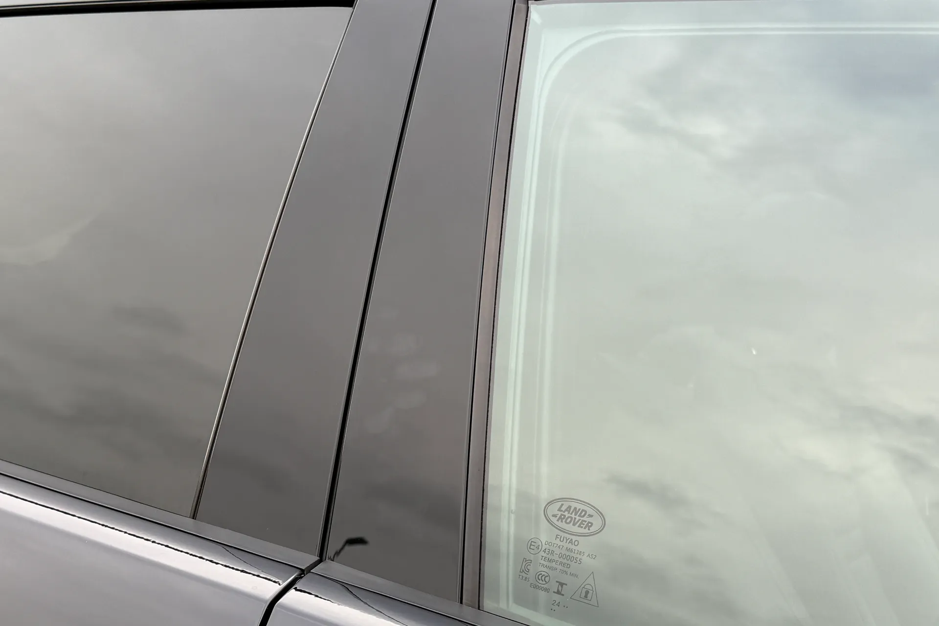 LAND ROVER RANGE ROVER EVOQUE thumbnail image number 20