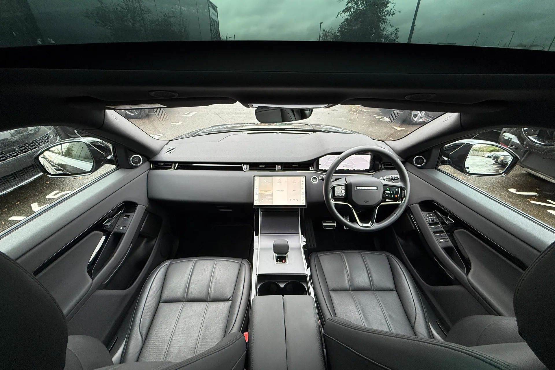 LAND ROVER RANGE ROVER EVOQUE thumbnail image number 3