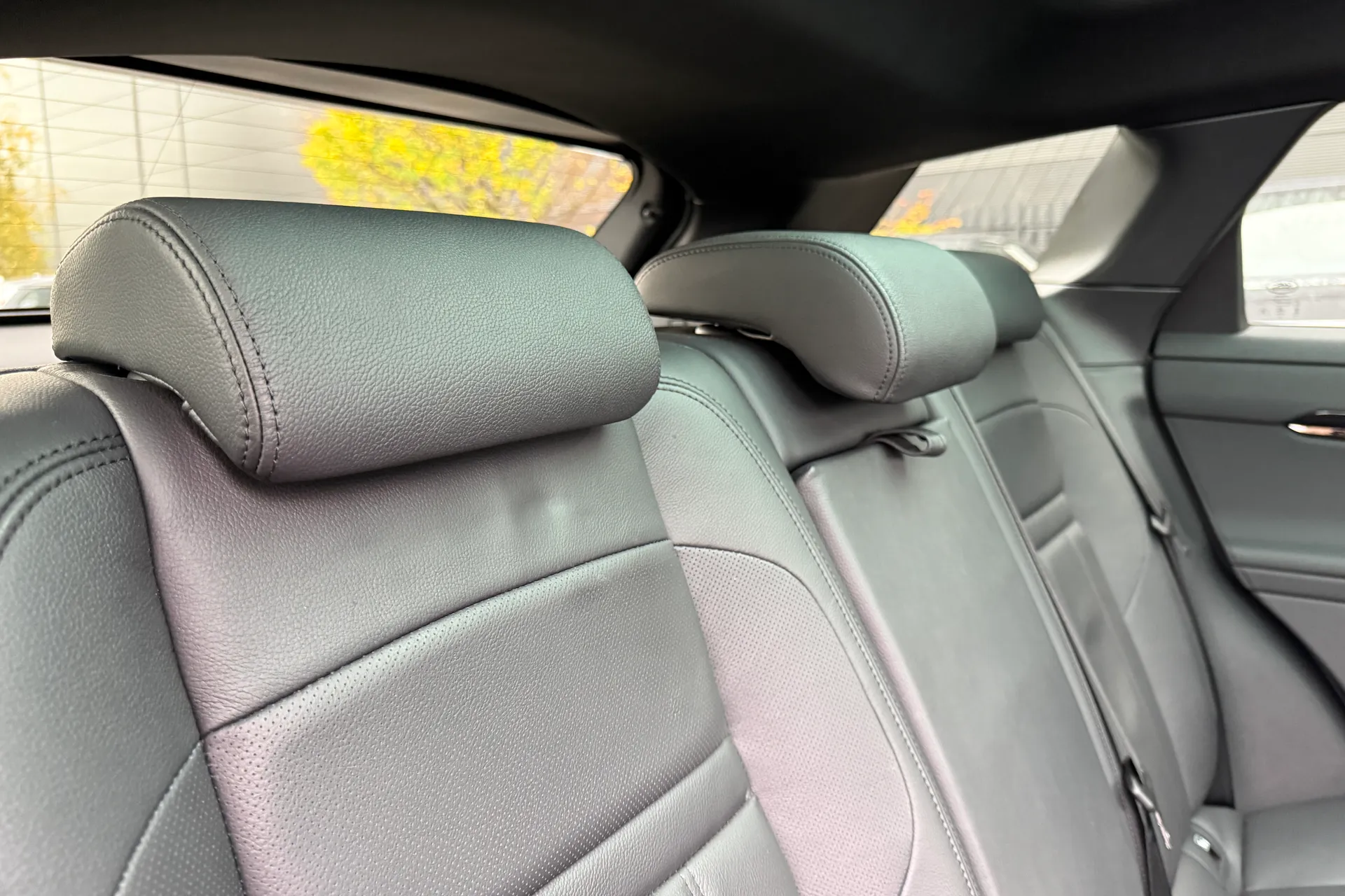 LAND ROVER RANGE ROVER EVOQUE thumbnail image number 32