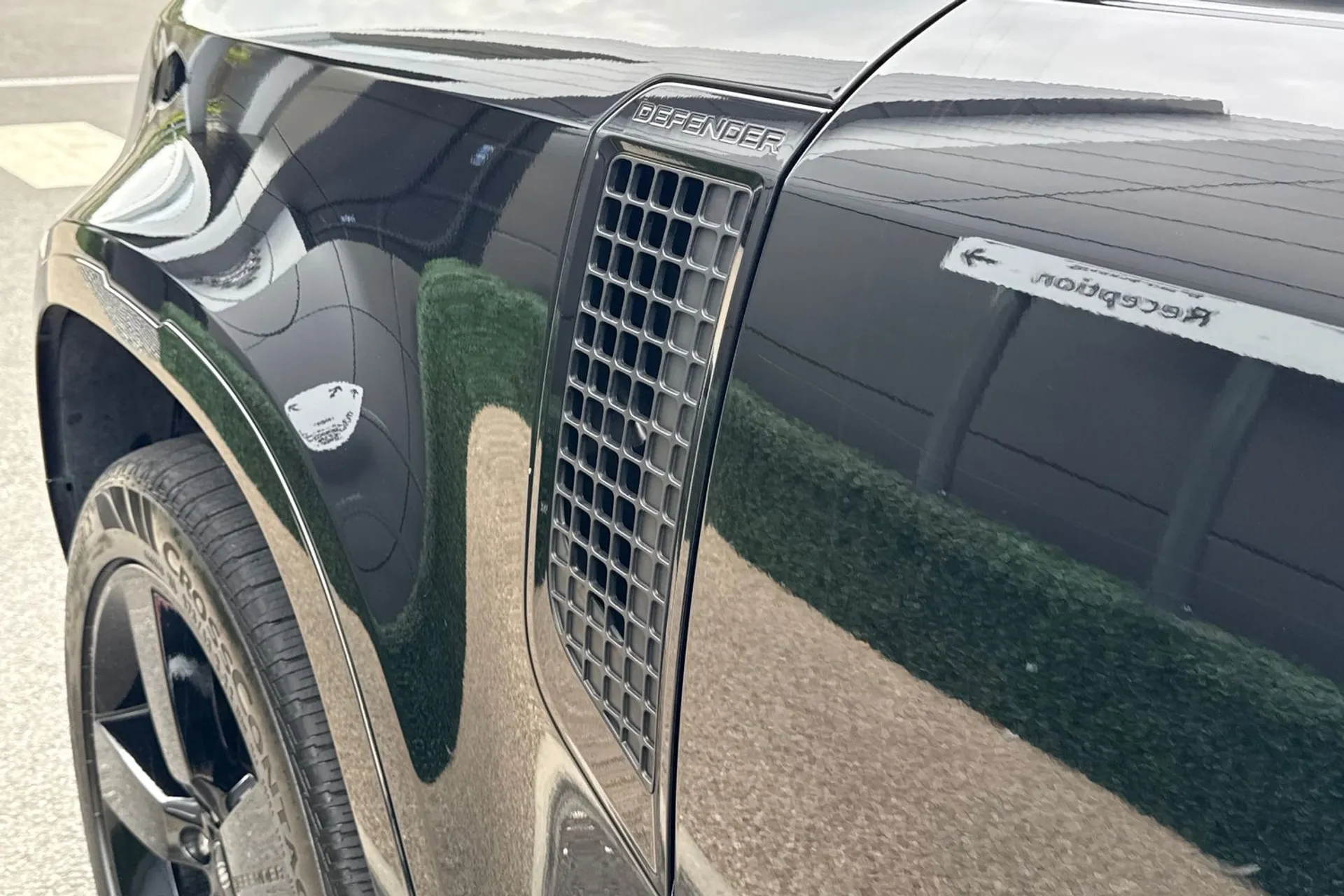 LAND ROVER Defender 110 thumbnail image number 24