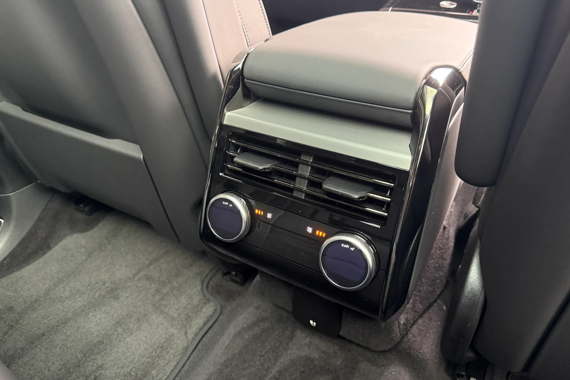 LAND ROVER RANGE ROVER SPORT thumbnail image number 53