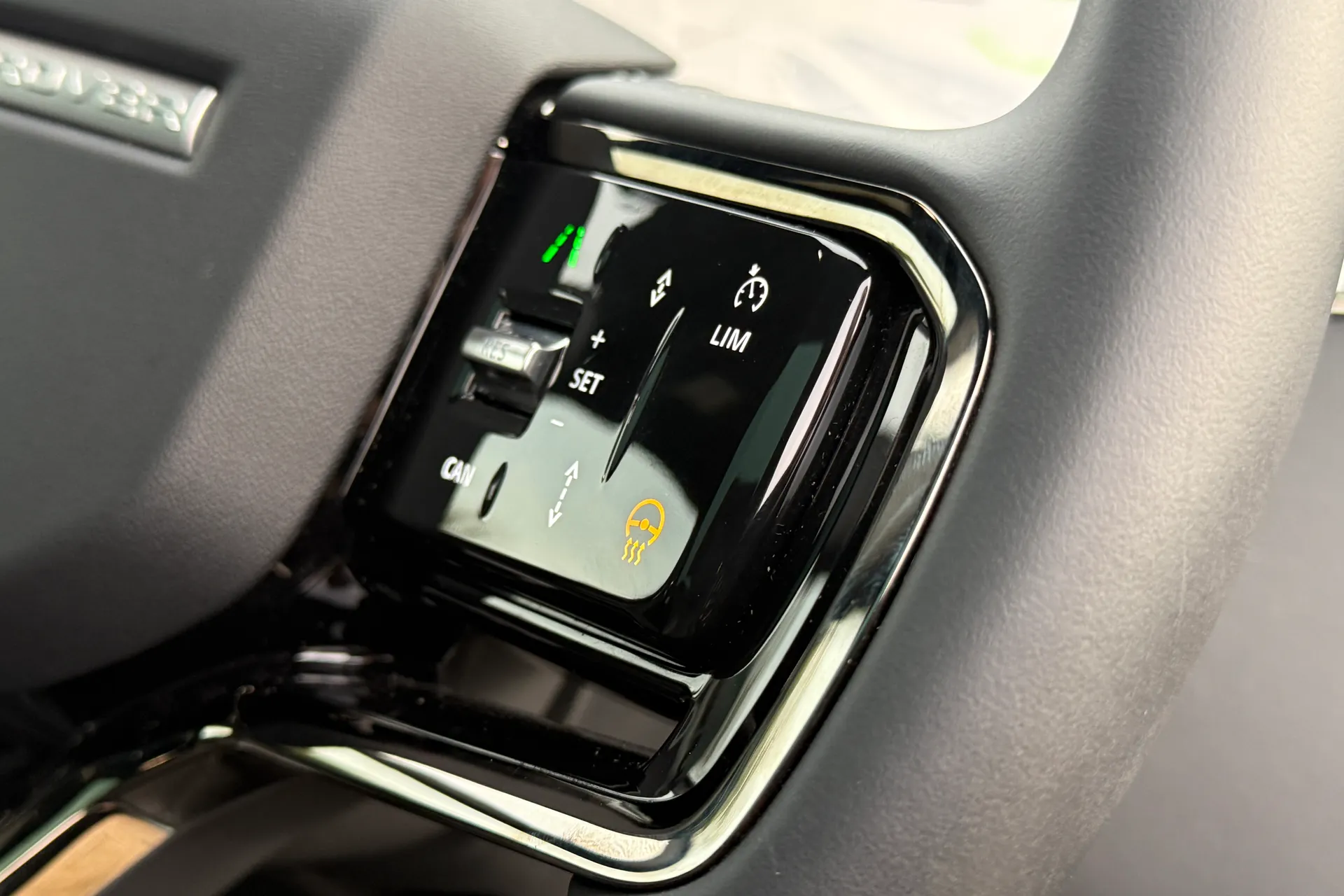 LAND ROVER RANGE ROVER EVOQUE thumbnail image number 27