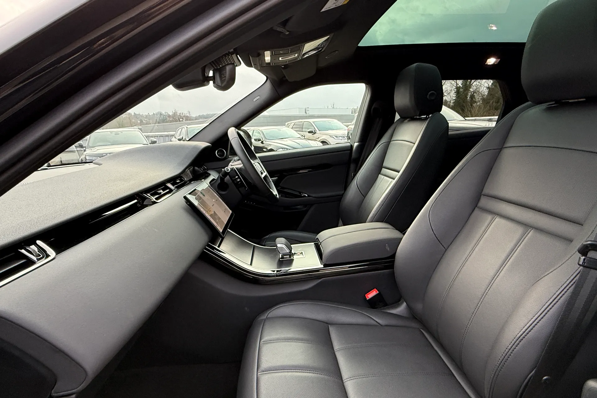 LAND ROVER RANGE ROVER EVOQUE thumbnail image number 39