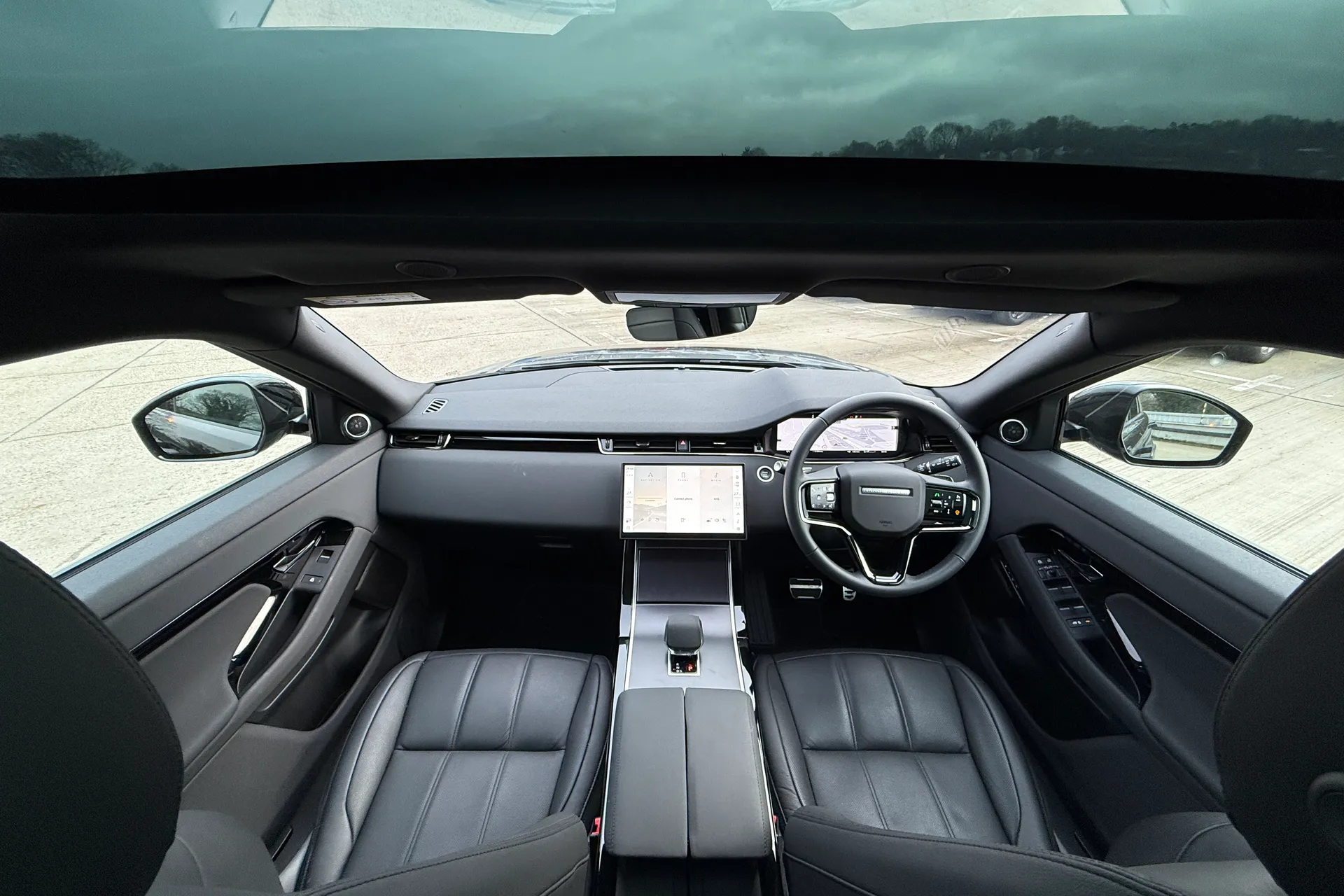 LAND ROVER RANGE ROVER EVOQUE thumbnail image number 3