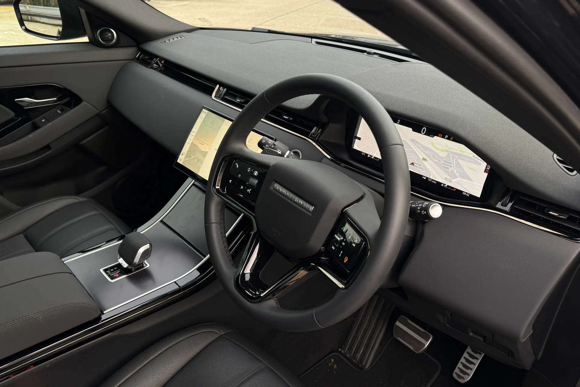 LAND ROVER RANGE ROVER EVOQUE thumbnail image number 22