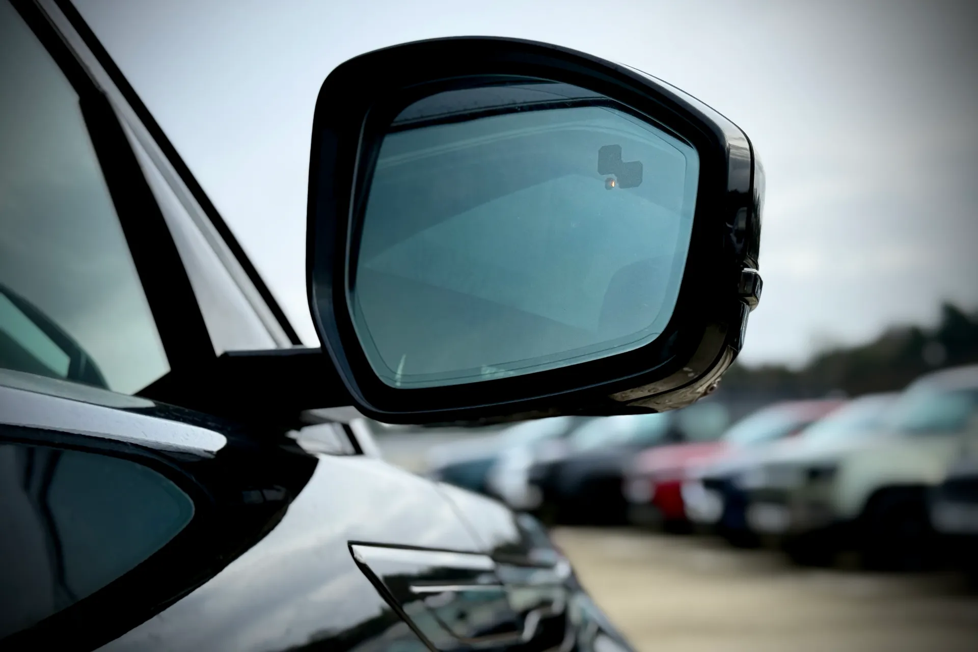 LAND ROVER RANGE ROVER EVOQUE thumbnail image number 17