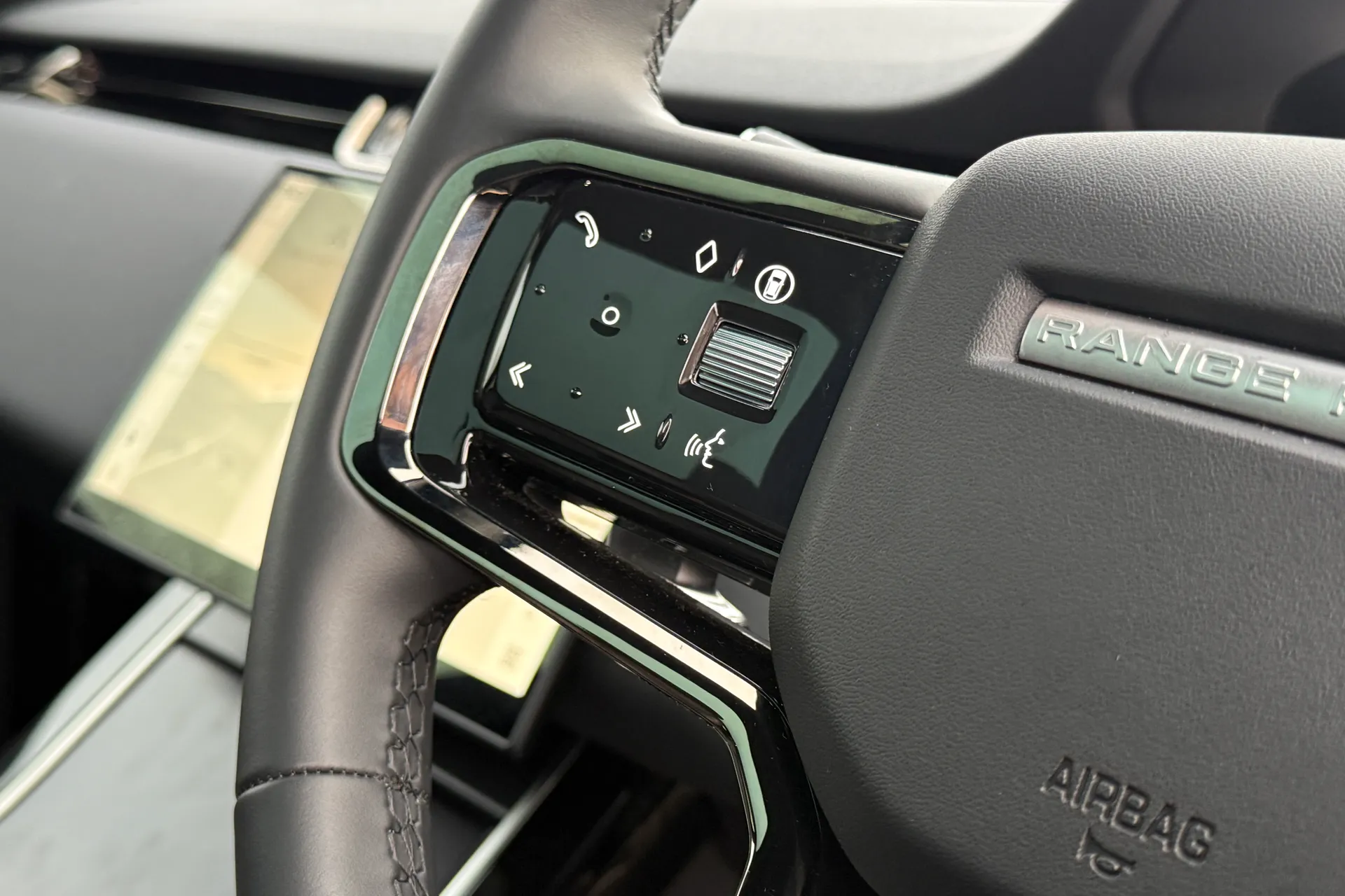 LAND ROVER RANGE ROVER EVOQUE thumbnail image number 26