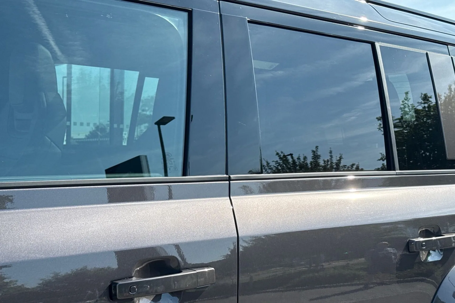 LAND ROVER DEFENDER thumbnail image number 29