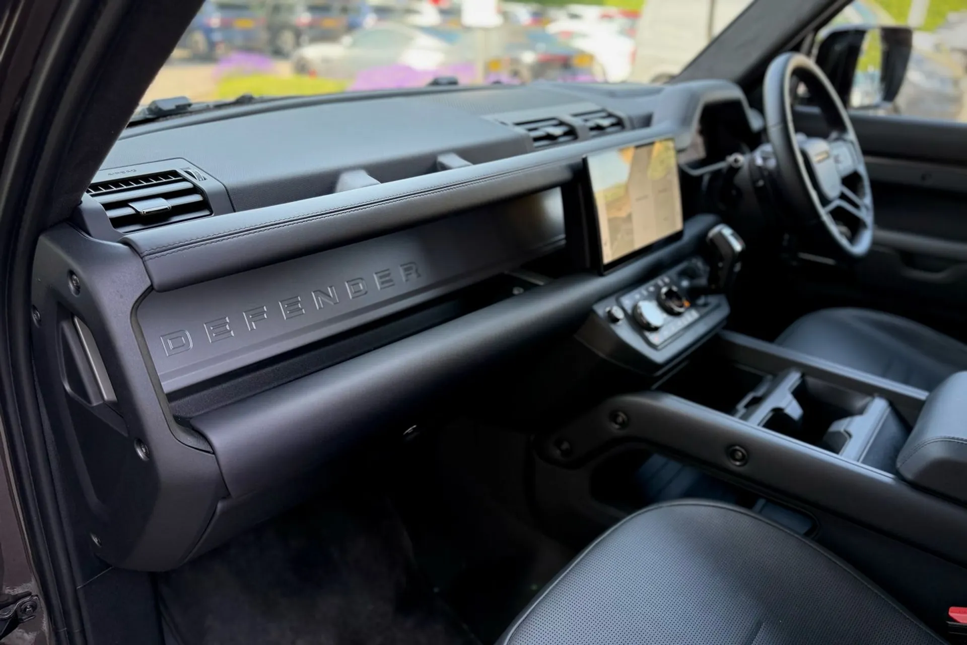 LAND ROVER DEFENDER thumbnail image number 55