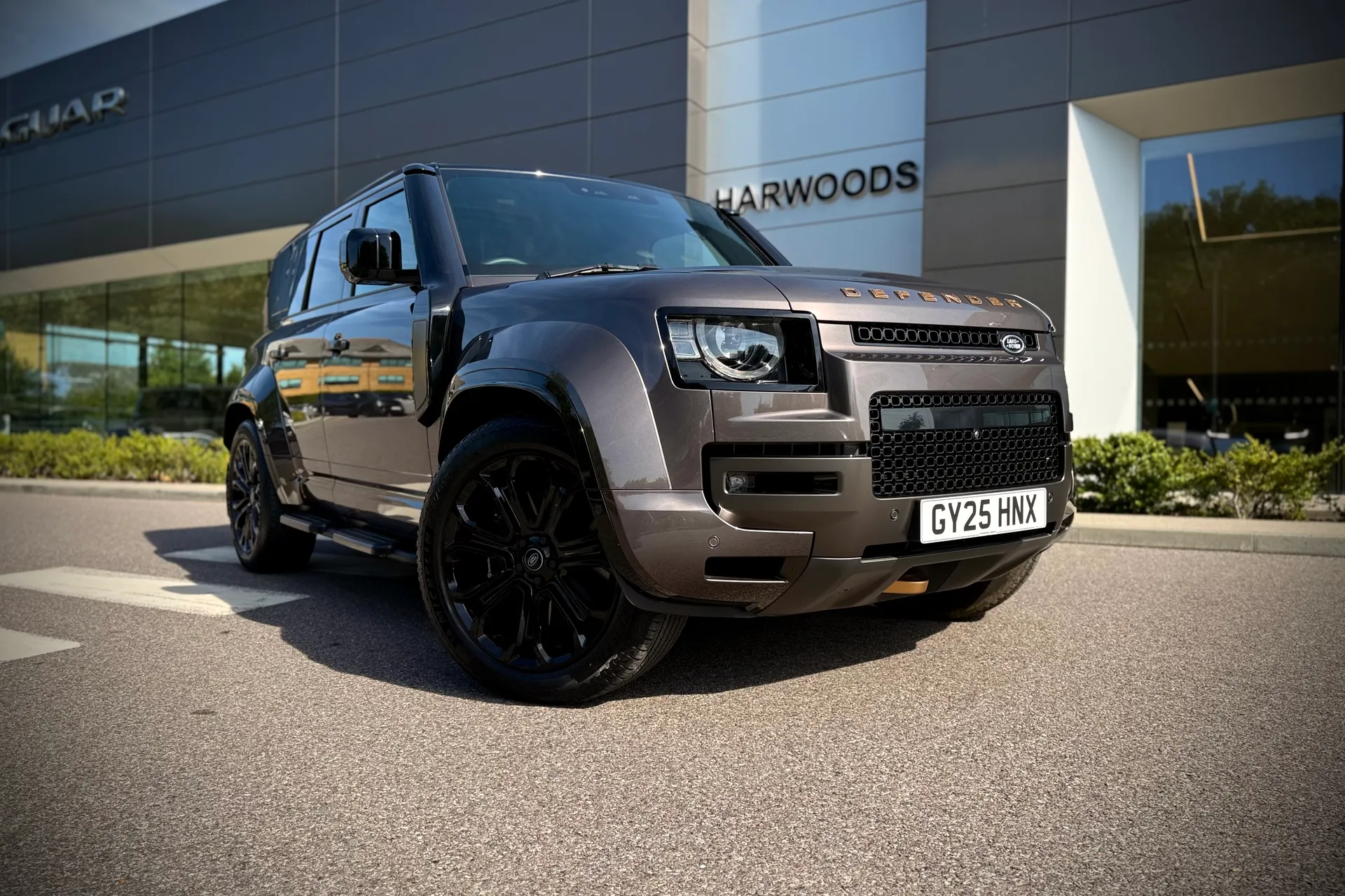LAND ROVER DEFENDER thumbnail image number 11