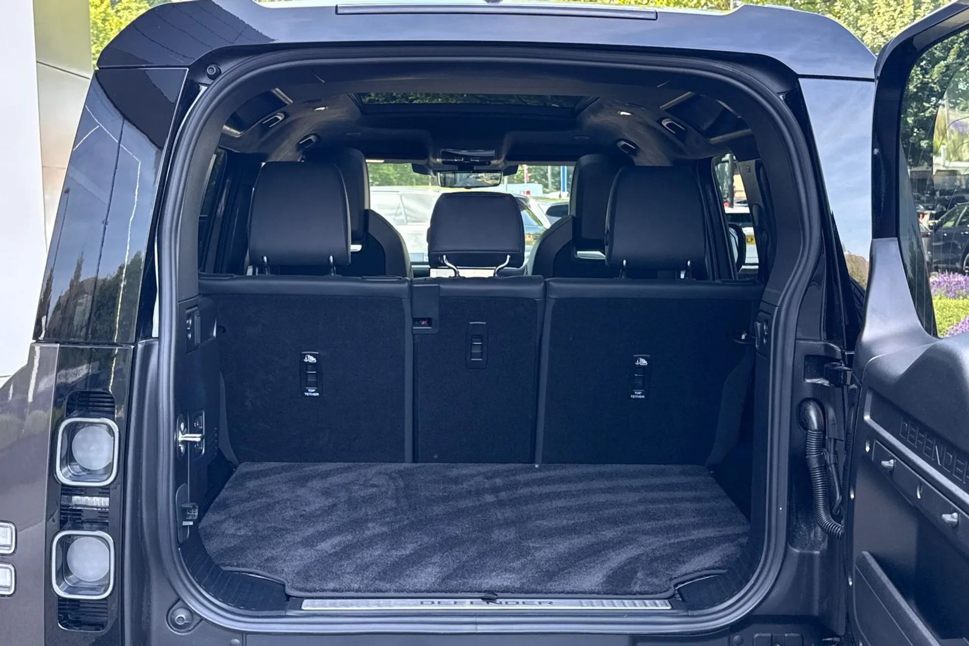LAND ROVER DEFENDER thumbnail image number 43