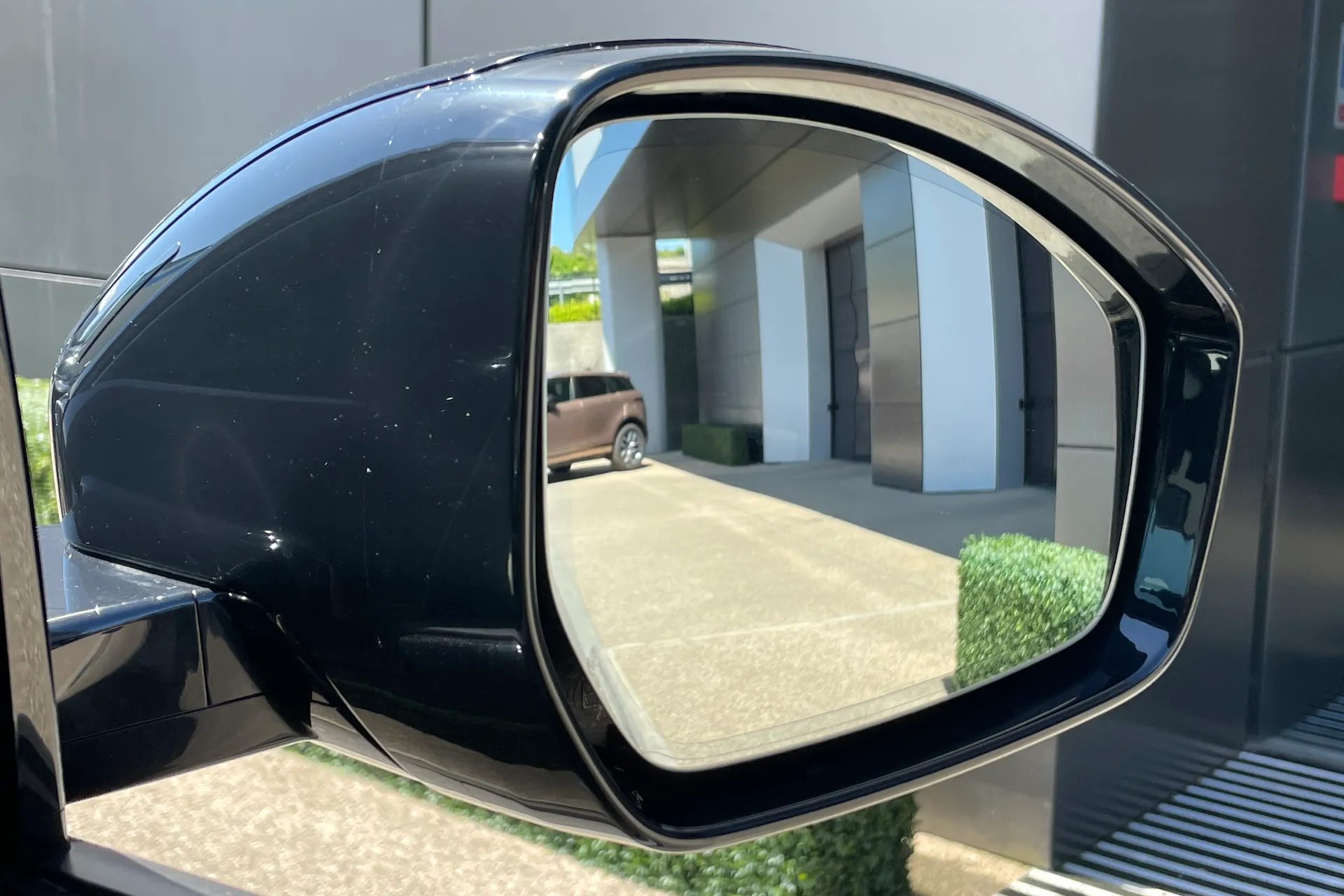 LAND ROVER DISCOVERY SPORT thumbnail image number 13