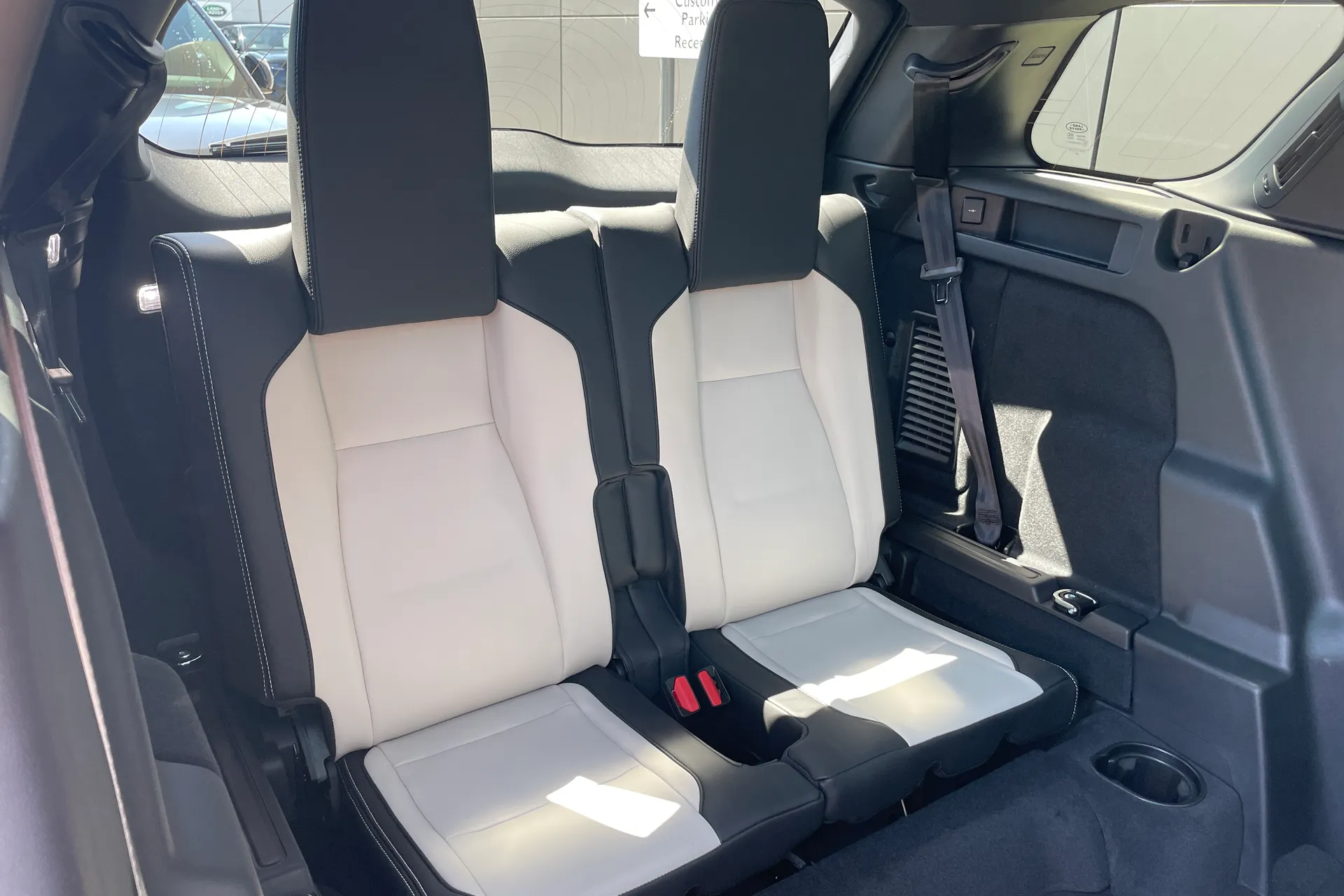 LAND ROVER DISCOVERY SPORT thumbnail image number 53