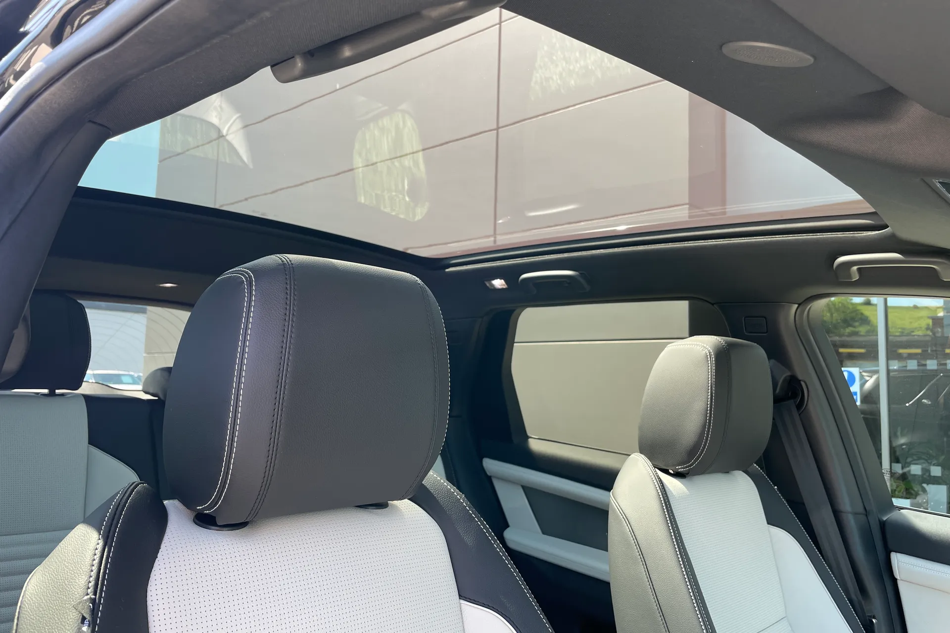 LAND ROVER DISCOVERY SPORT thumbnail image number 8